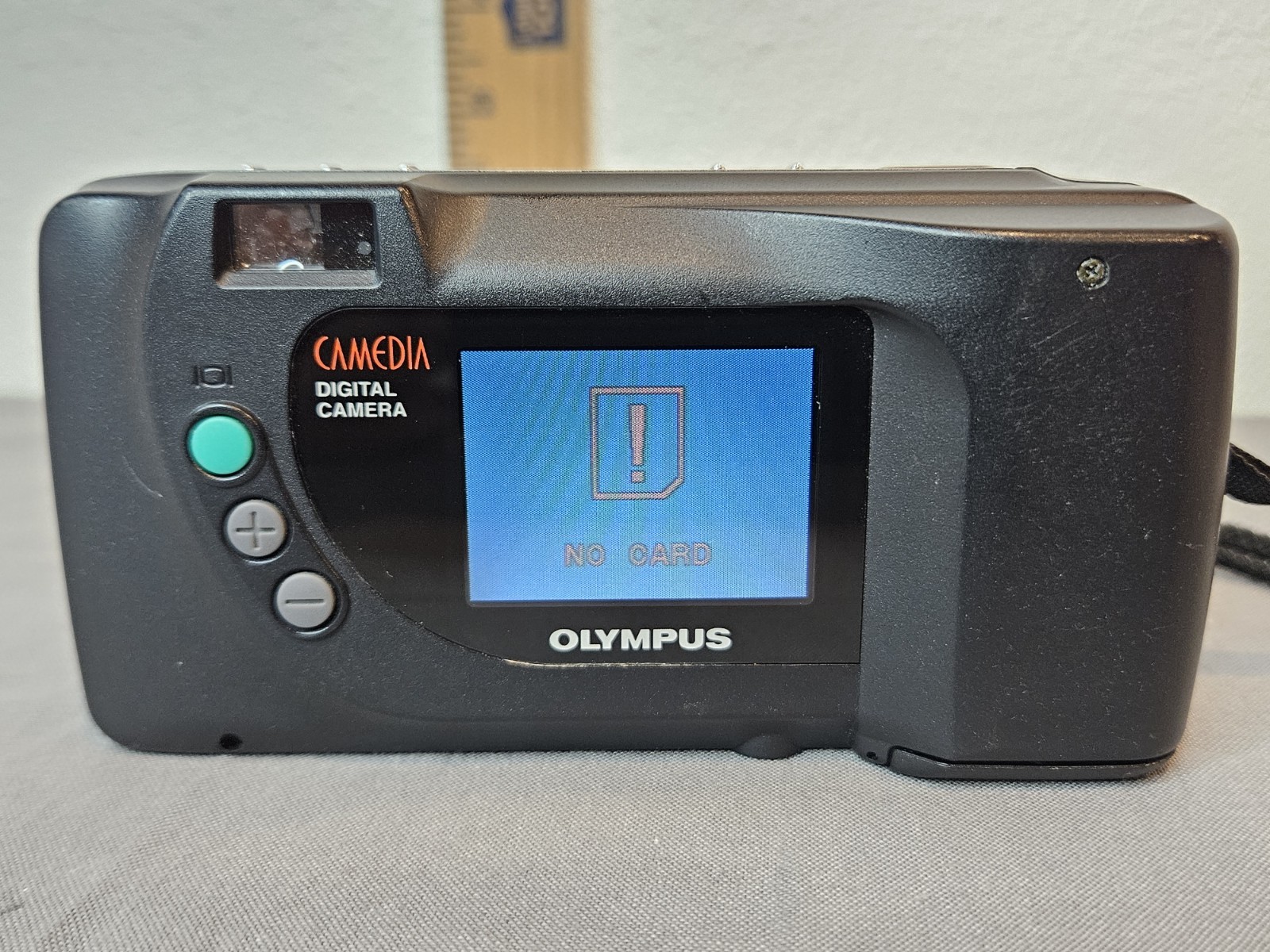 Olympus Camedia D-360L – 1.3 Megapixel Digital Camera, NO Memory Card. Tested