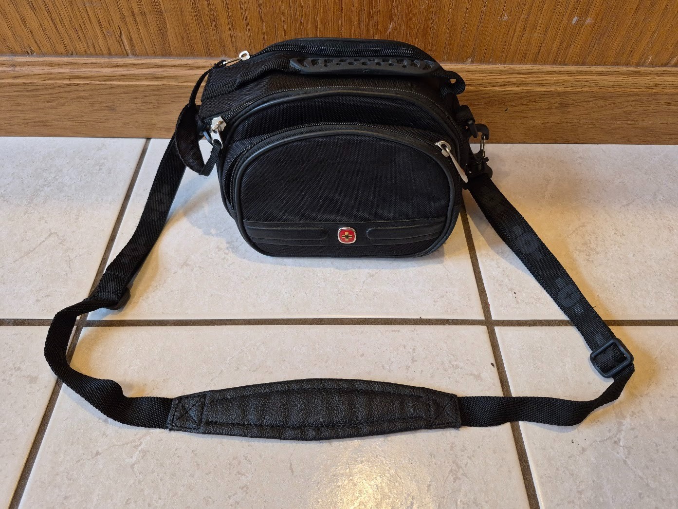 Wenger The Trend Camera Bag Black Nylon Carry Case