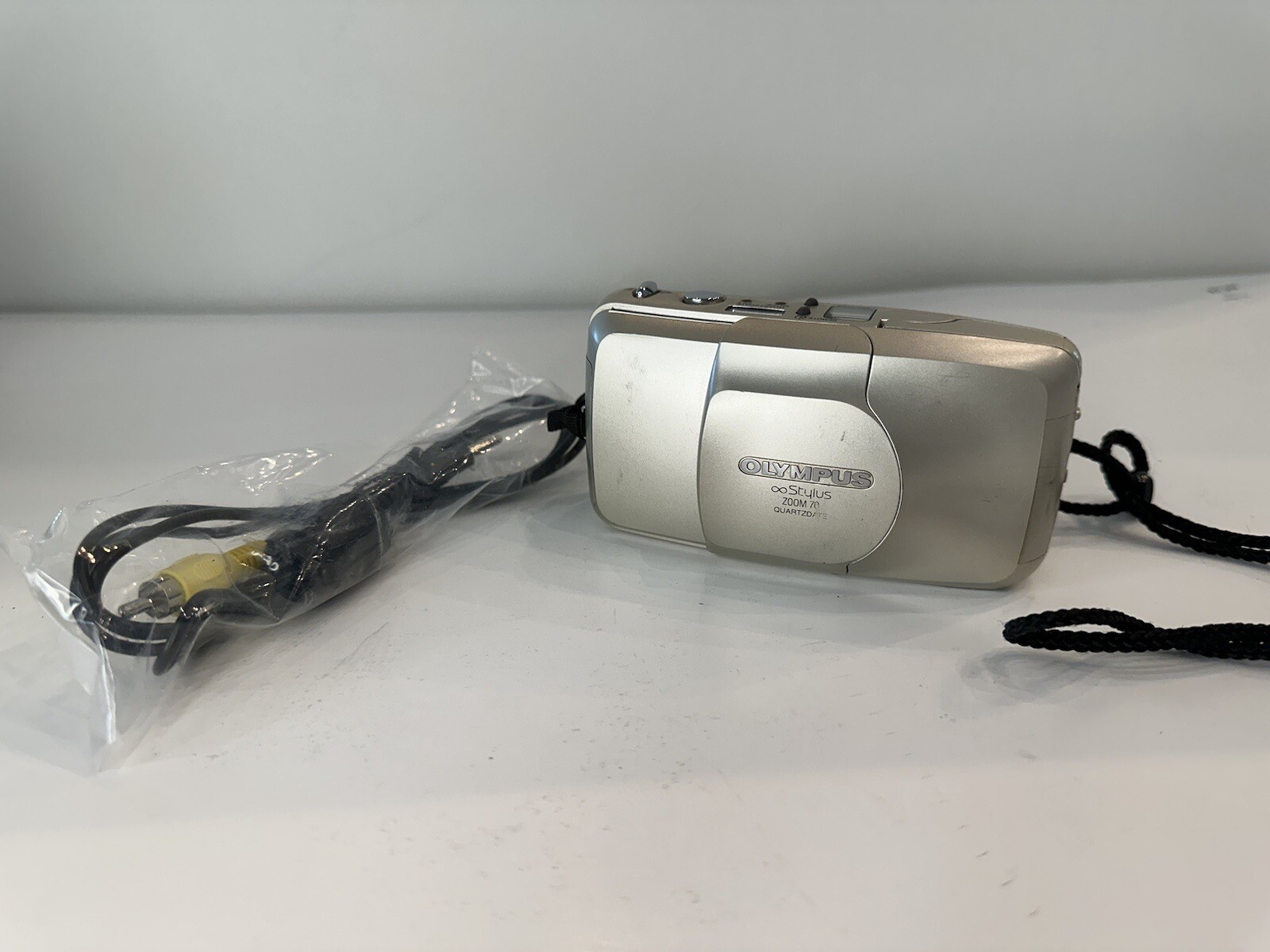 Olympus Digital Camera D360L 1.3 MP Untested