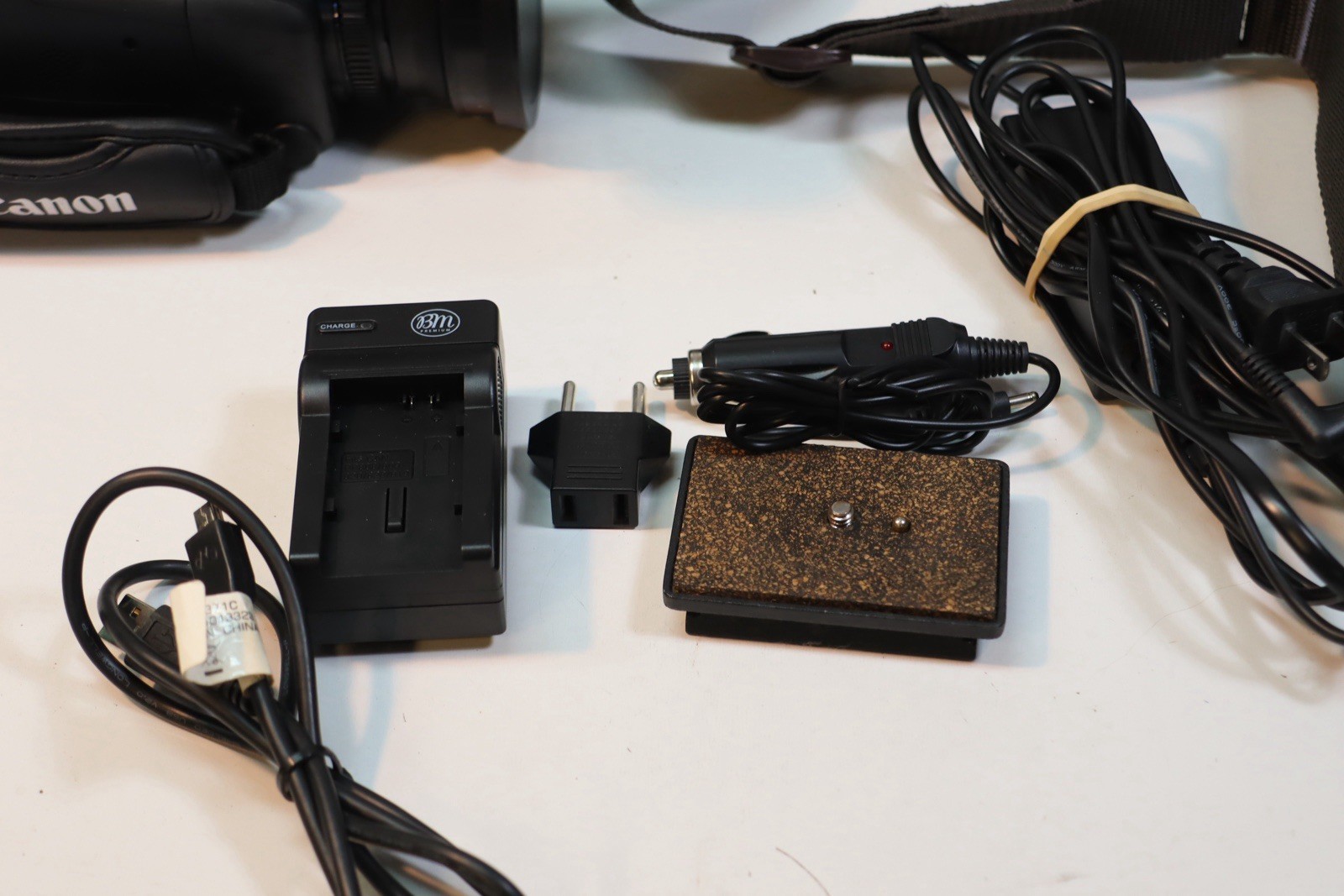 Canon XA35 HD Video Camcorder, Audio Handle, Sim Cards, Remote, Case, Tripod
