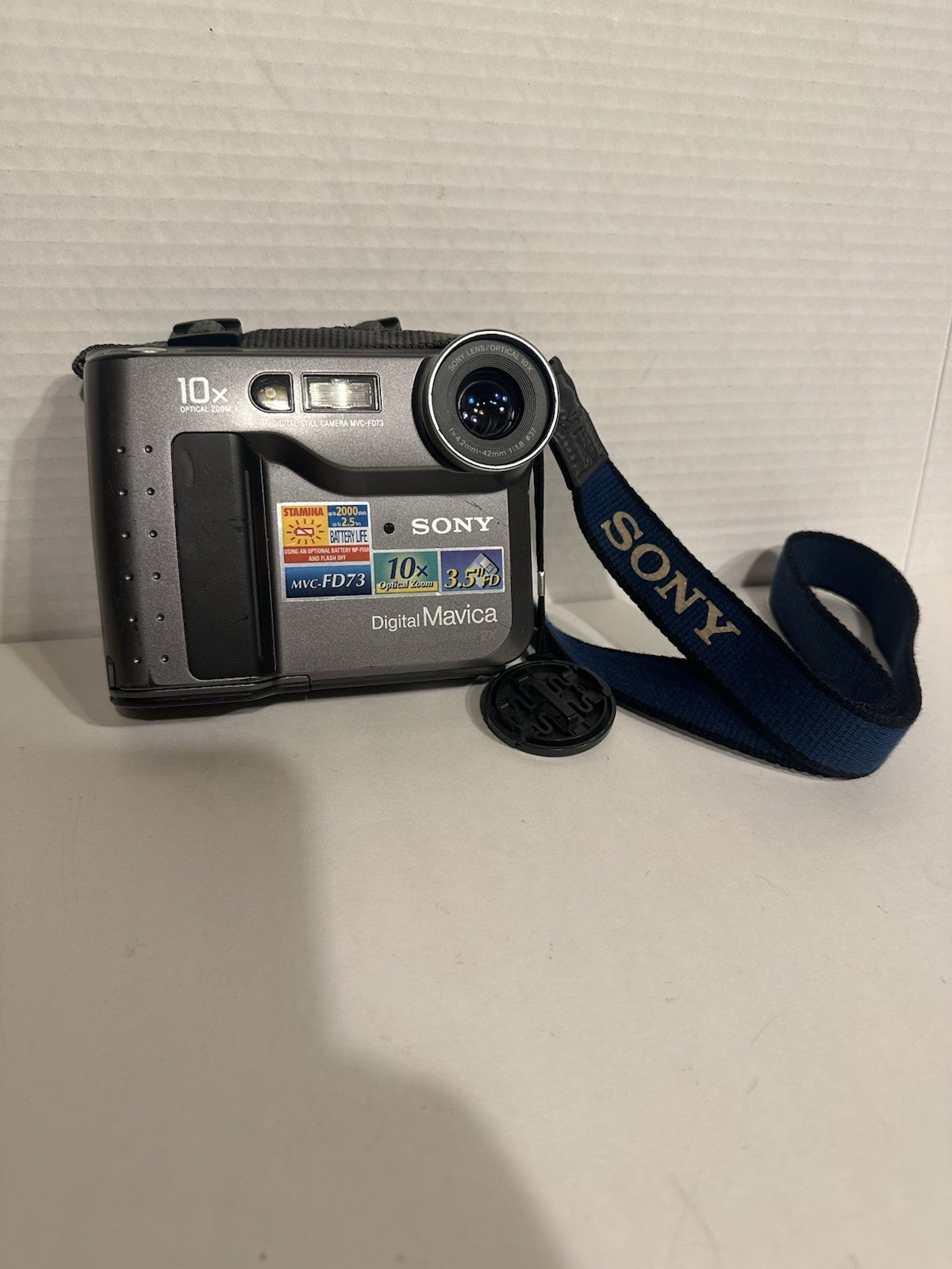 Sony Digital Mavica MVC-FD73 10x Zoom Floppy Disk Camera Vintage