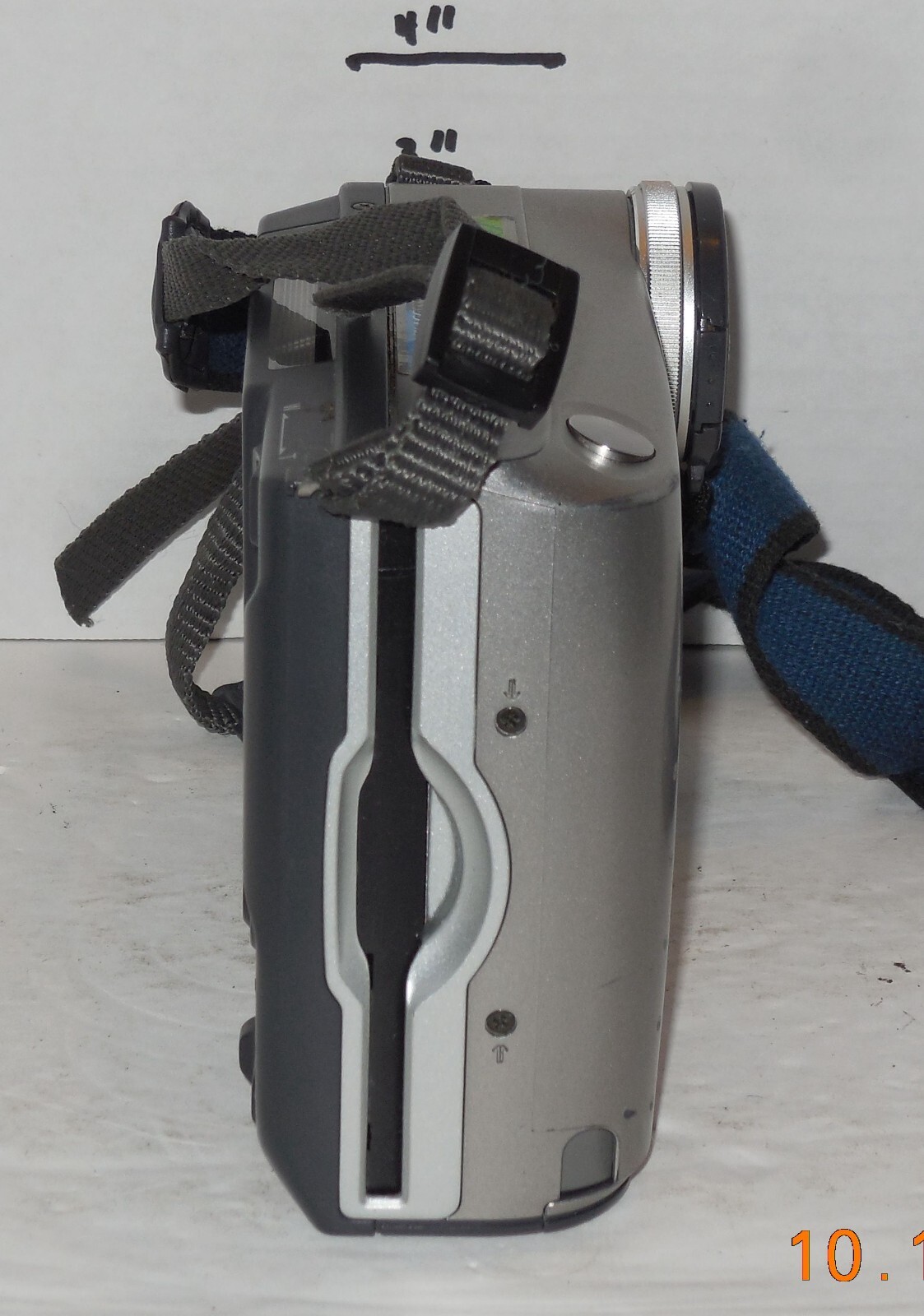 Sony Mavica MVC-FD71 0.4MP Digital Camera – Metallic gray Tested Works