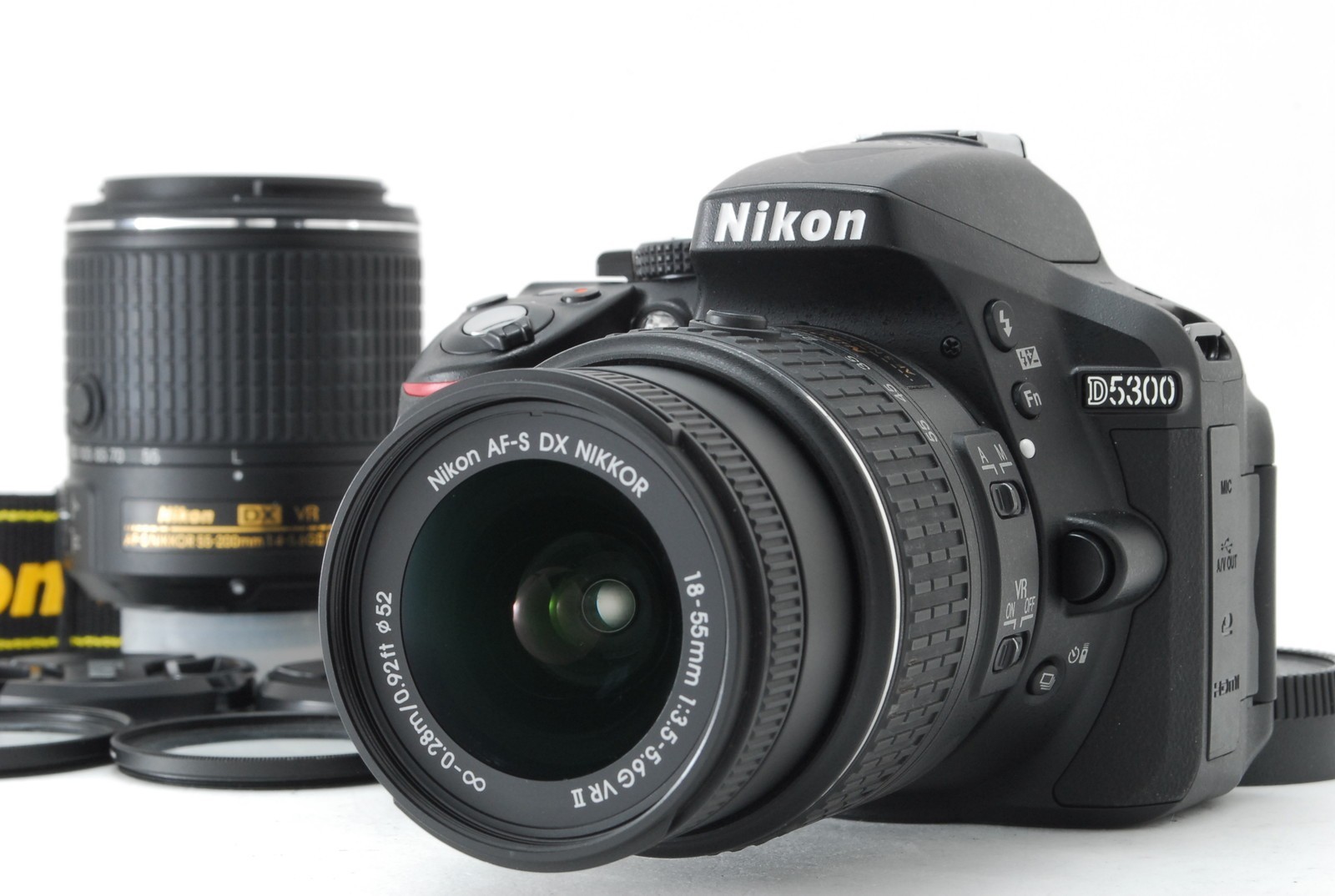 “Near MINT” Nikon D5300 24.2MP Digital SLR Camera DSLR 18-55mm 55-200mm lens
