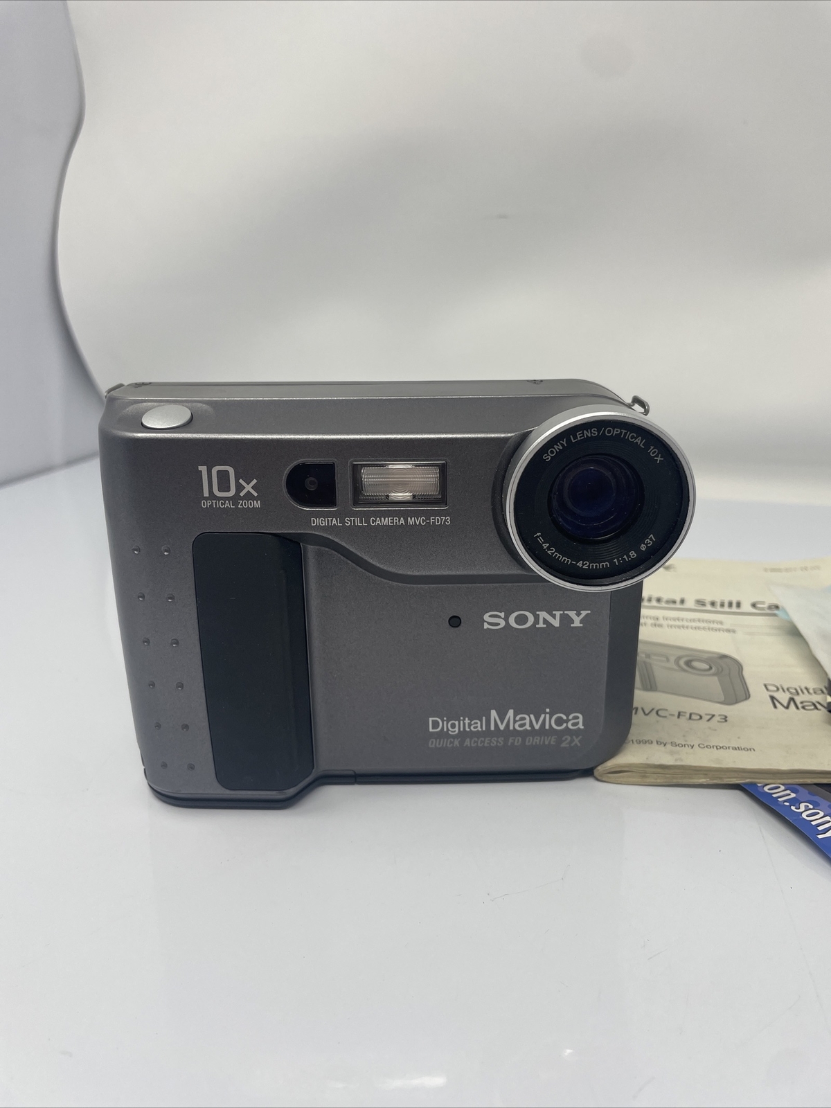 PARTS ONLY Sony Mavica MVC-FD73 0.4MP Digital Camera Untested As Is