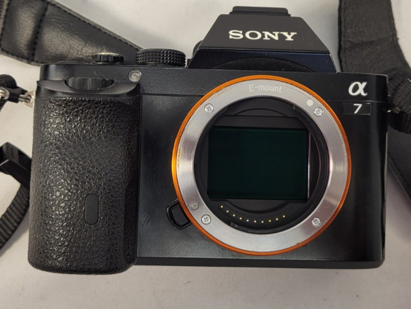 Sony Alpha A7 24.3 MP Mirrorless Digital Camera – Black (with 28-70mm Lens)