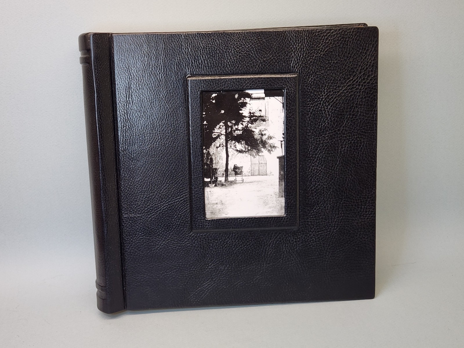 Daisy Arts Leather Bound Photo Album (13″ x 12″) 50 Pages, Made in Italy