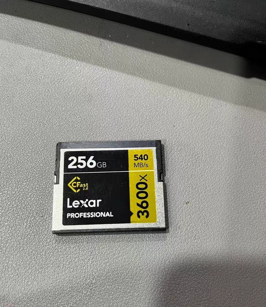 Lexar Professional 3600x CFast 2.0 256GB Card (LC256CRBNA3600) one piece