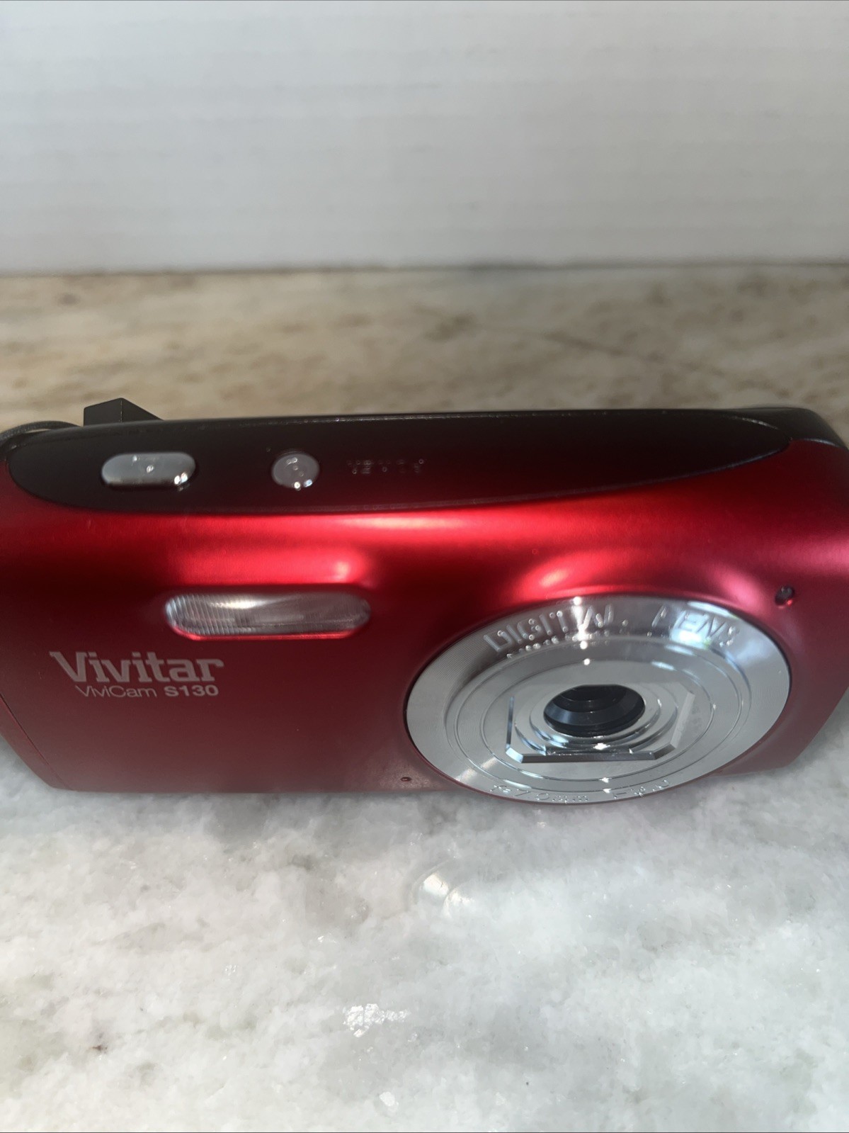 Vivitar ViviCam S130 16.1MP Digital Camera – Red – UNTESTED PARTS ONLY