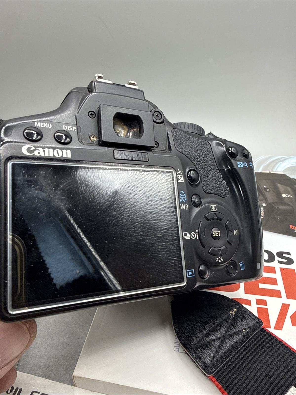 Canon EOS Rebel XSi 450D 12.2MP Digital DSLR Camera Kit