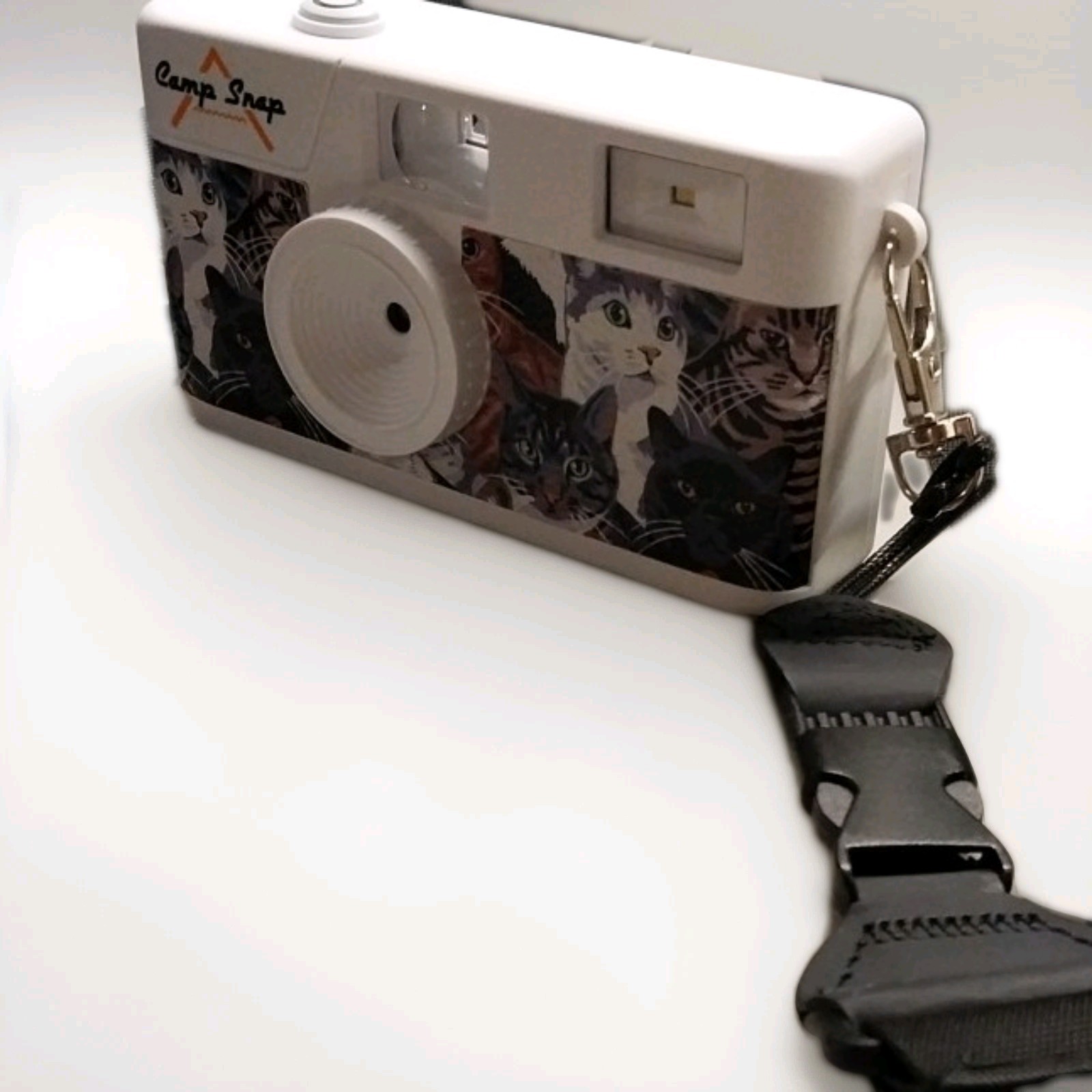 Camp Snap V105 Screen-Free Eco-Friendly Compact Camera White Multicolor USB