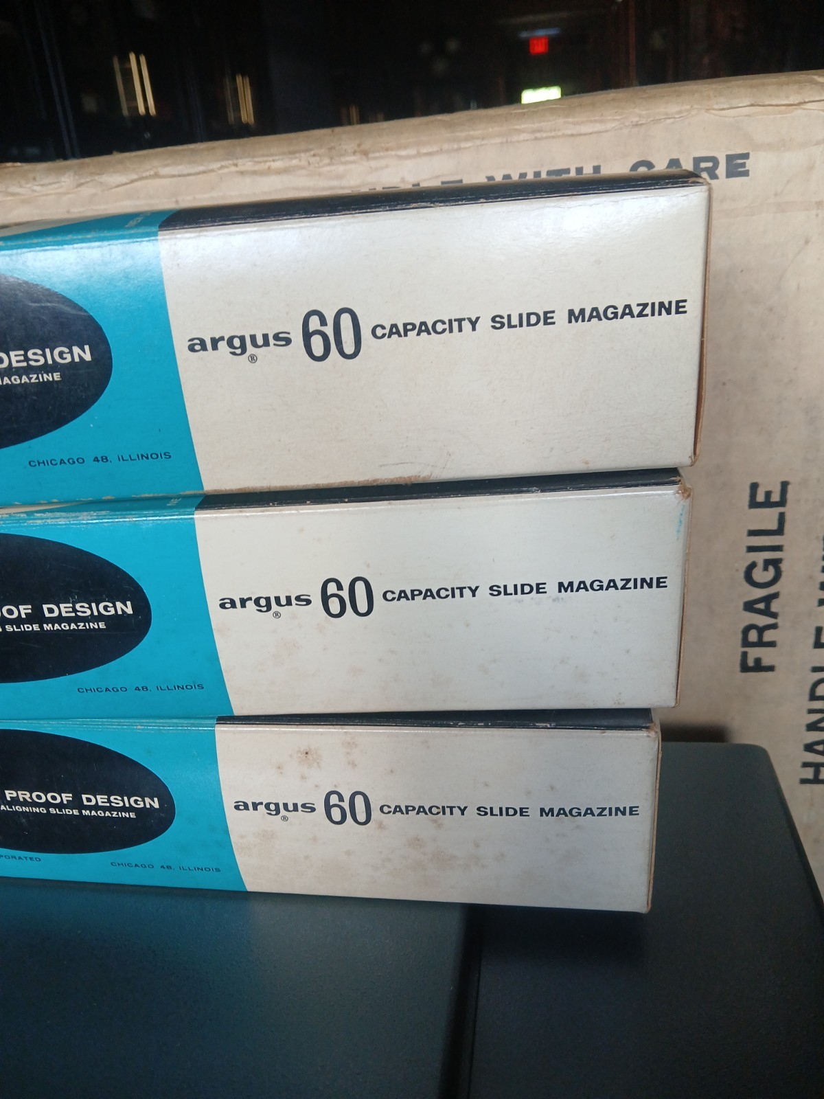 Vintage Argus A541 Slide Projector W/slide Projector Trays Bundle (R)