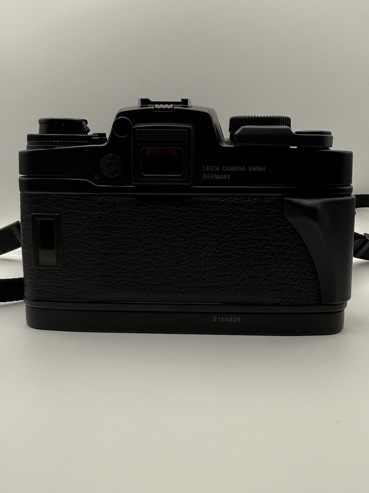 Leica R7 Black 35mm SLR Film Camera W/ Summicron and Vario Elmar R Lenses
