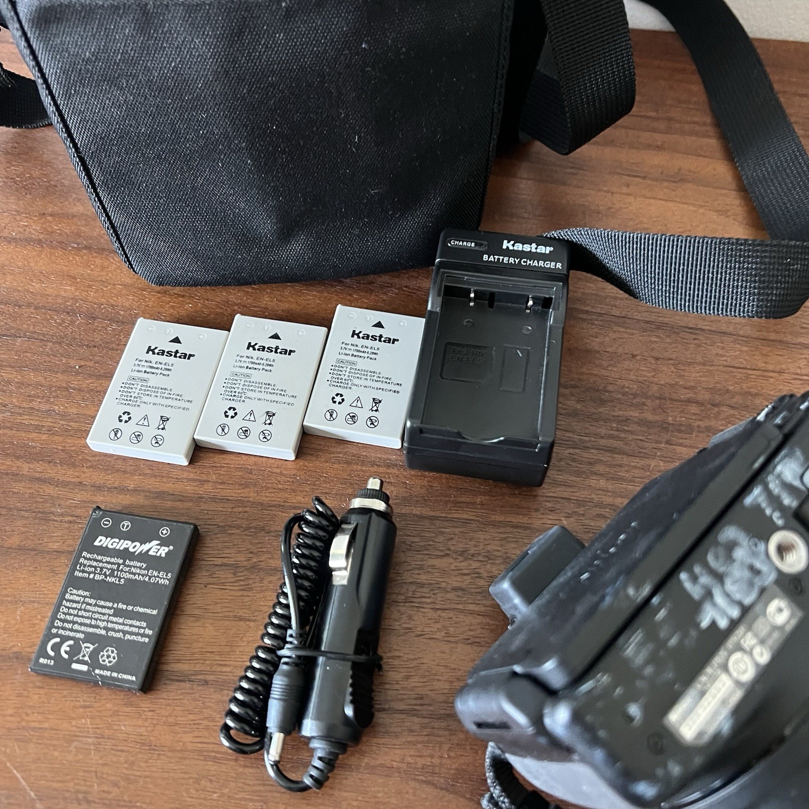 Nikon COOLPIX P520 – 18.1 MP / 42x / Full HD – PARTS ONLY/ VERY CLEAN/NO POWER