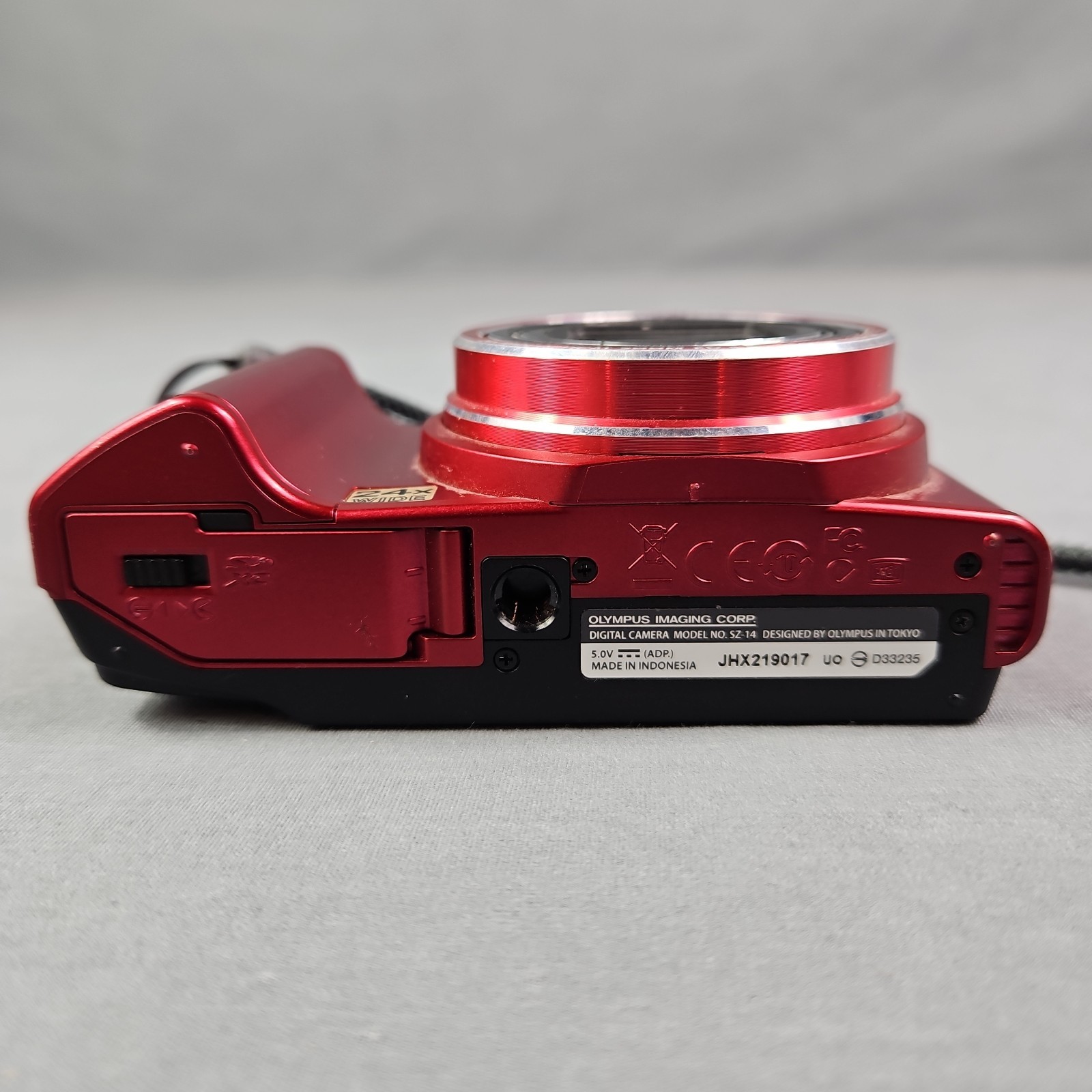 Olympus SZ-14 14MP Digital Camera 24x Zoom Red with Batteries No Charger TESTED