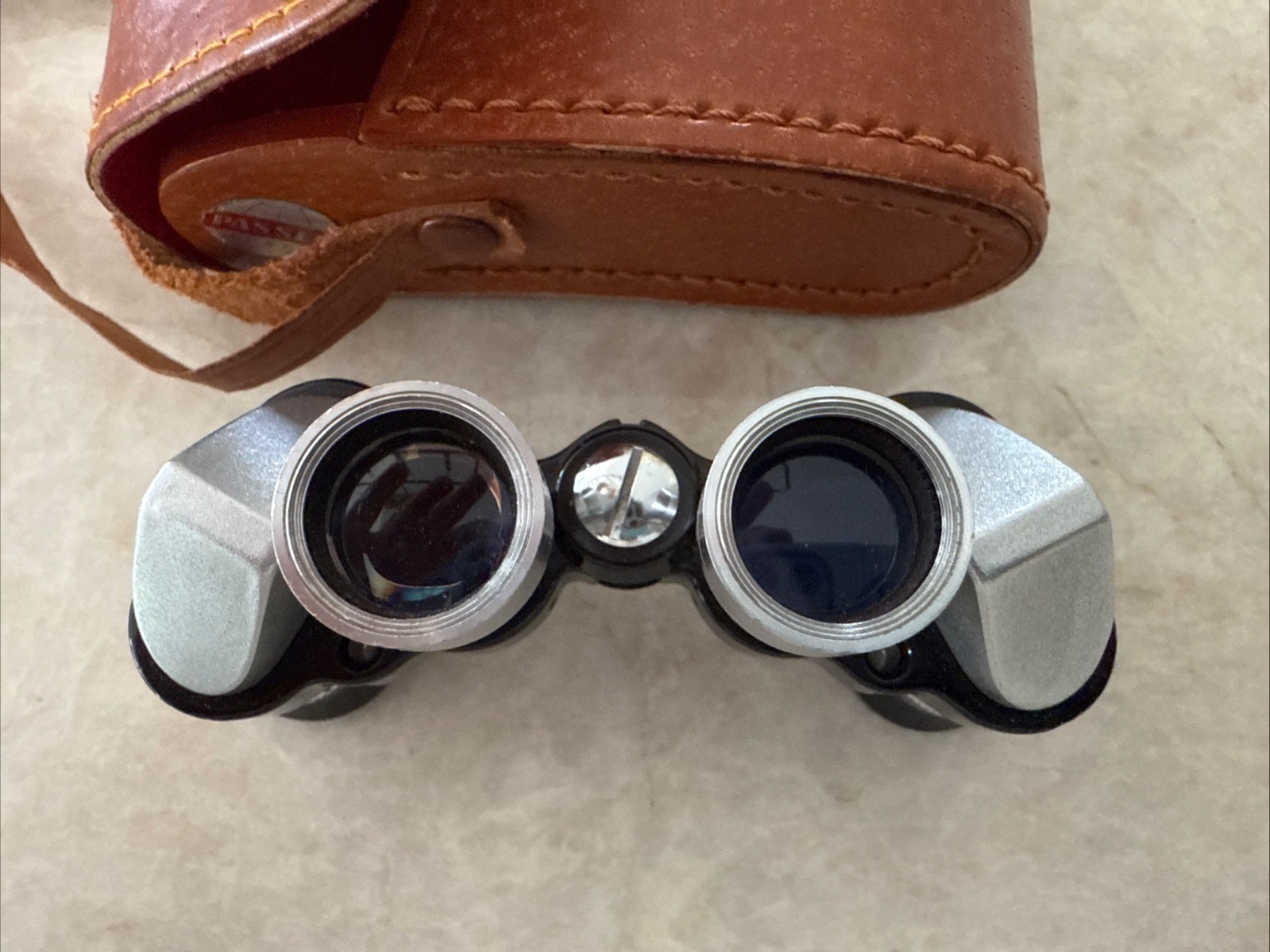 Vintage Plum Coated 6 x 15 field 7° Binoculars no.30664 in case Occupied Japan