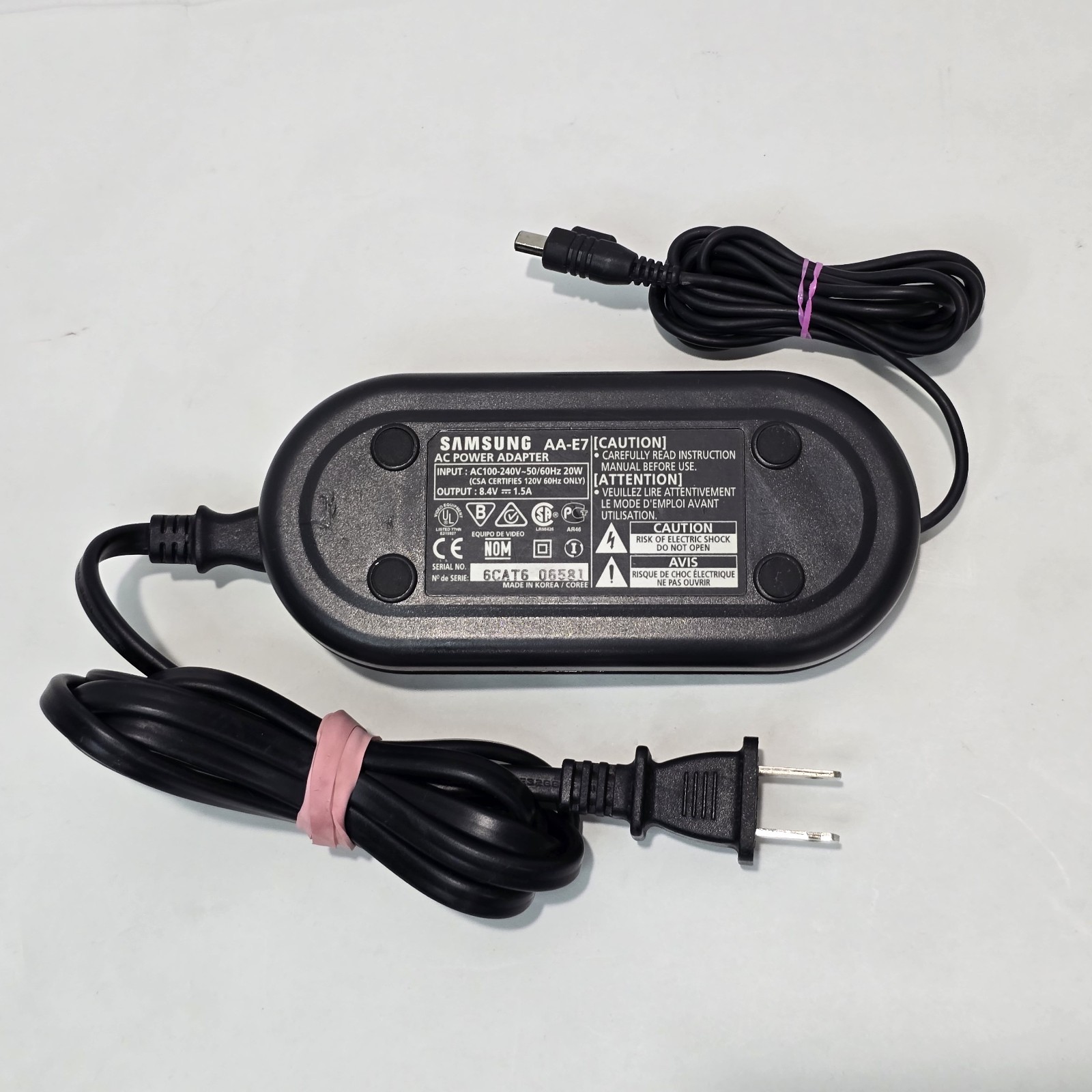 Samsung SCD80 Mini DV Digital Camcorder 400x Zoom + AA-E7 AC Power Adapter READ