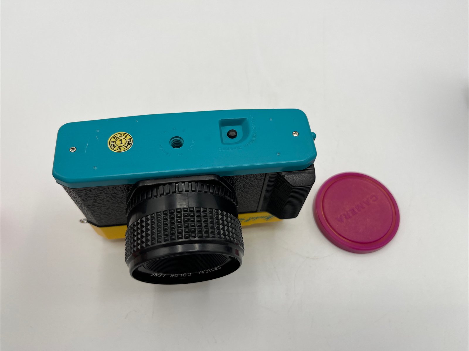 Marshall Fields 35MM Auto Fix Focus 50mm Camera with Case Original Box 1990