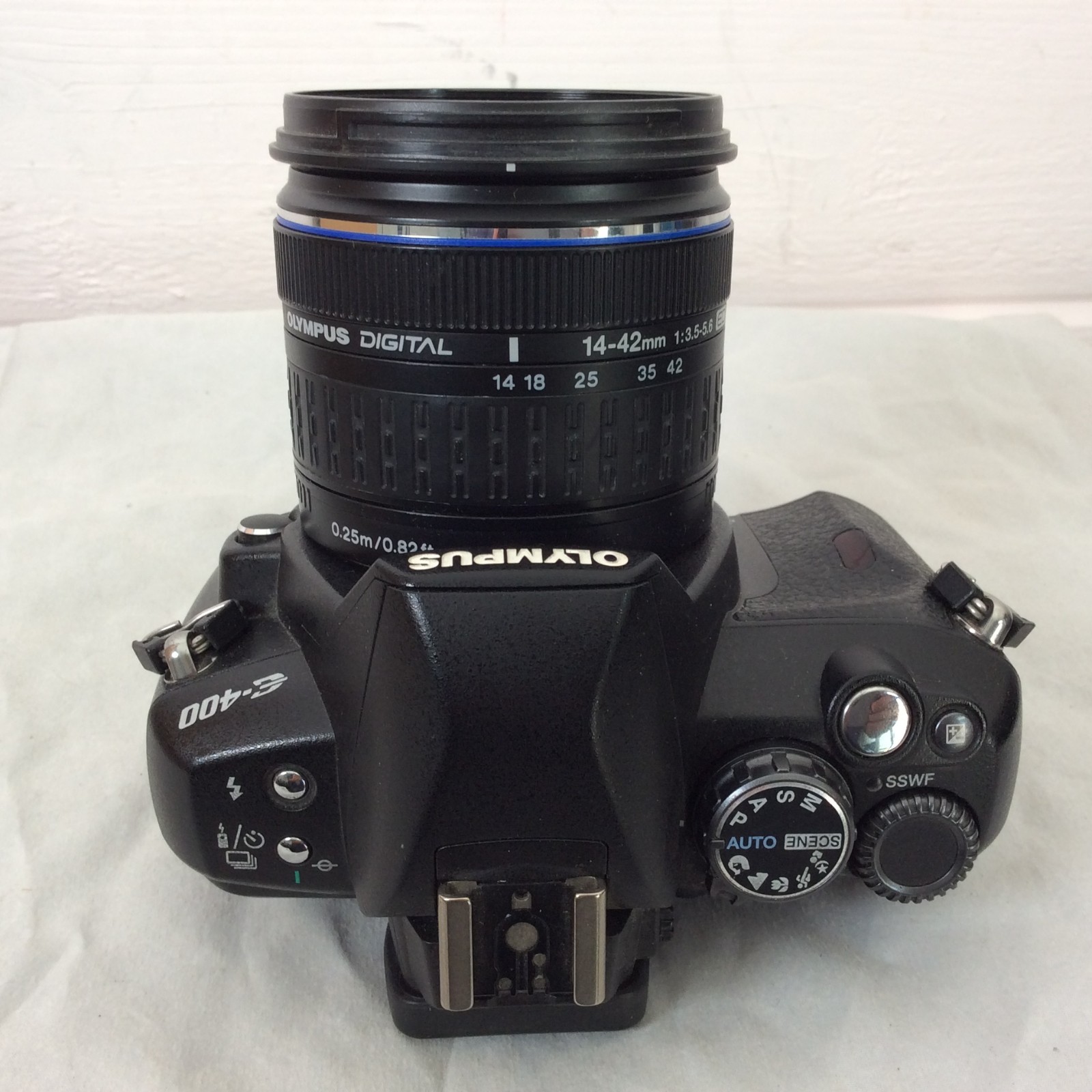 Olympus Evolt E-400 10MP Digital SLR with 14-42mm Lens – Battery Door Problem