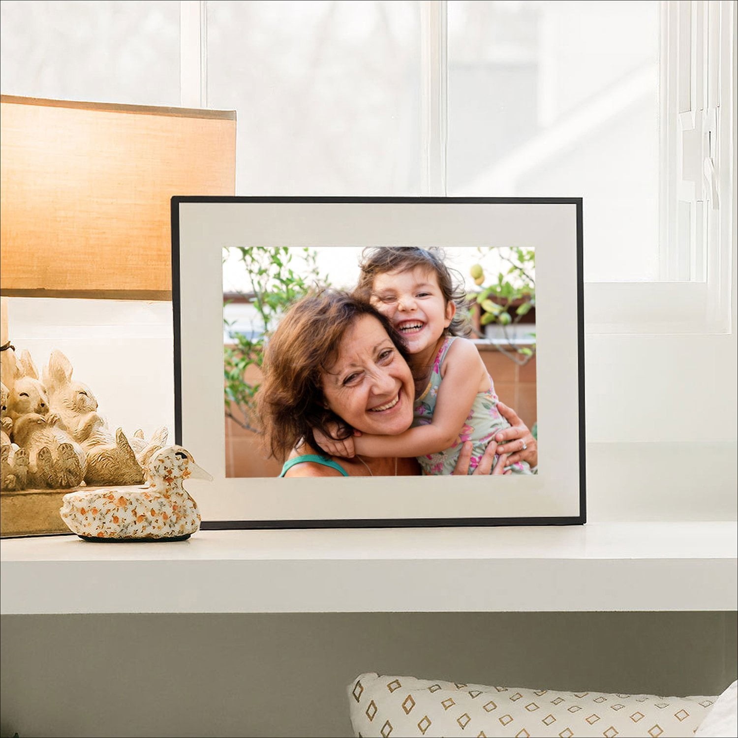 Aura 12″ Aspen Digital Photo Frame, Aspen Ink