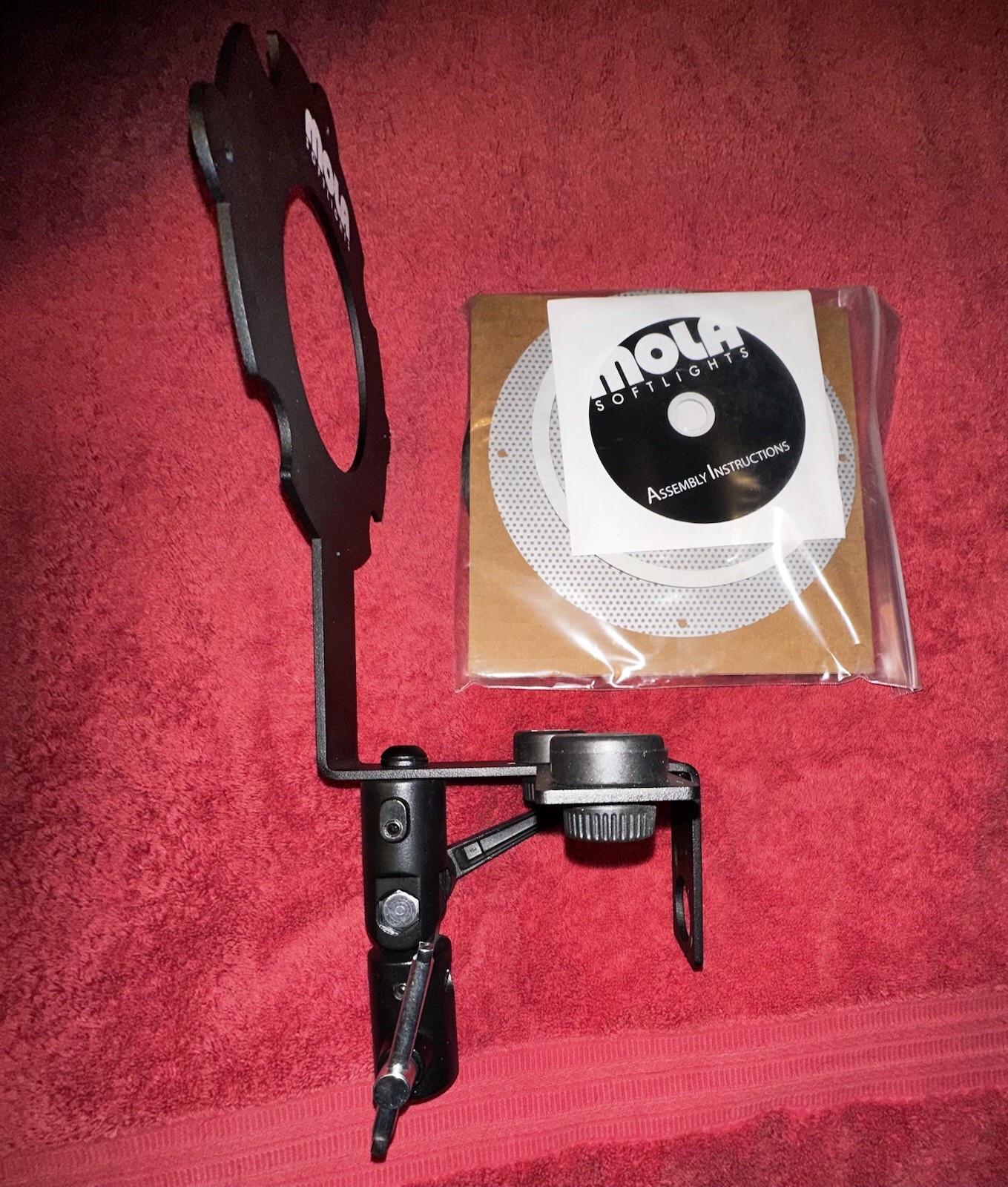 MOLA Demi 22” Beauty Dish (White) NEW w/ Case, MANY Accesry & Profoto Speed Ring