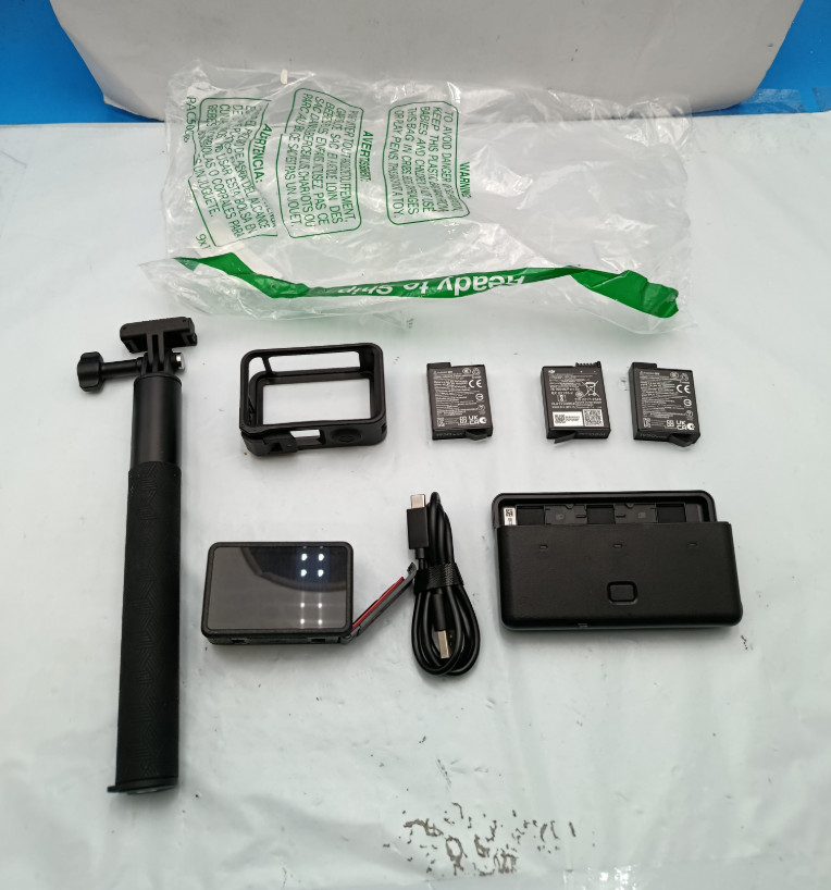 DJI Action 5 Pro Adventure Combo 4K Video 40MP 4H Battery Dual OLED