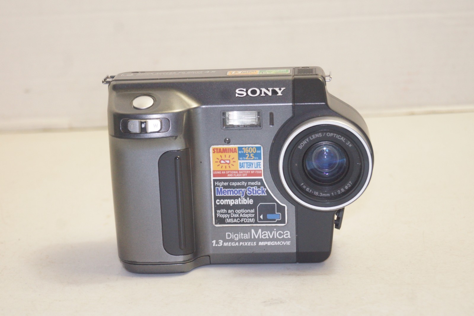 Sony Mavica MVC-FD85 1.3MP Digital Camera with 6X Zoom Vintage