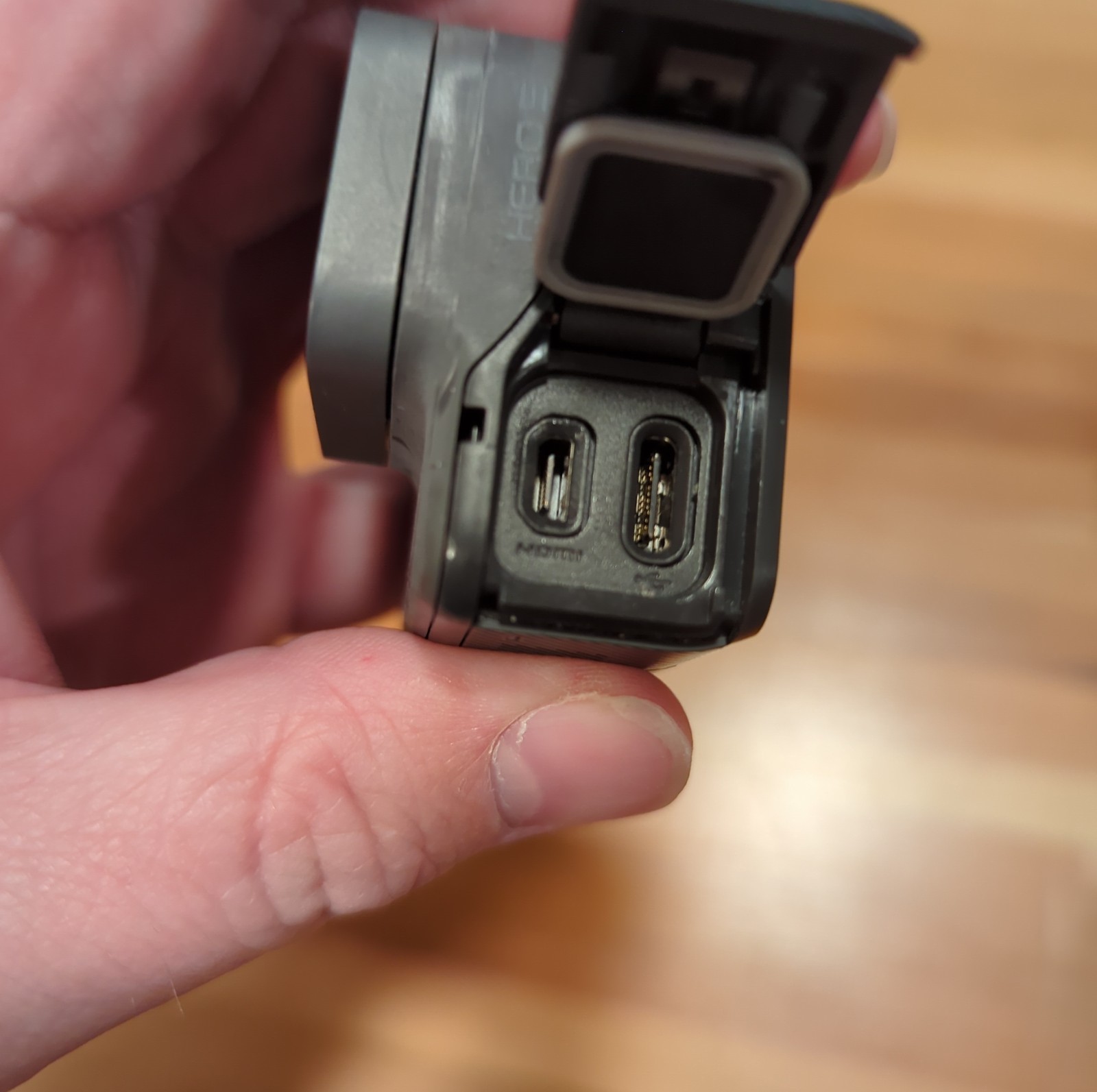 GoPro Hero 5 Action Camera W/ Frame & Battery- Tested & Works