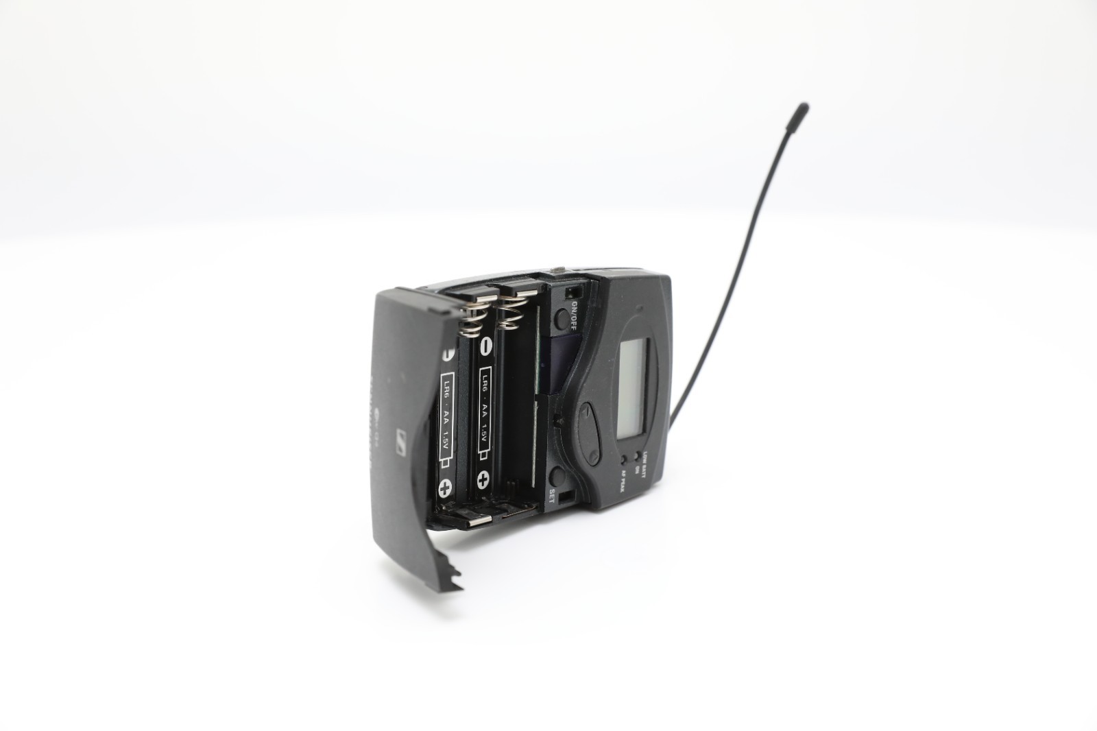 Sennheiser SK 100 G4 Wireless Bodypack Transmitter (Freq A)-Fair Condition; Mute