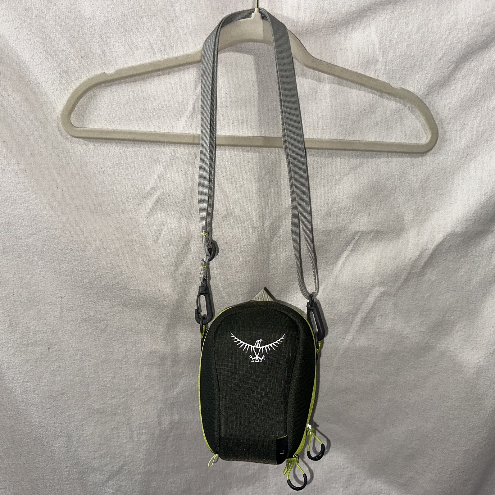 Osprey Ultra Light 4.2oz Camera Case 6x5x6 Large SLR Padded Backpacking Travel