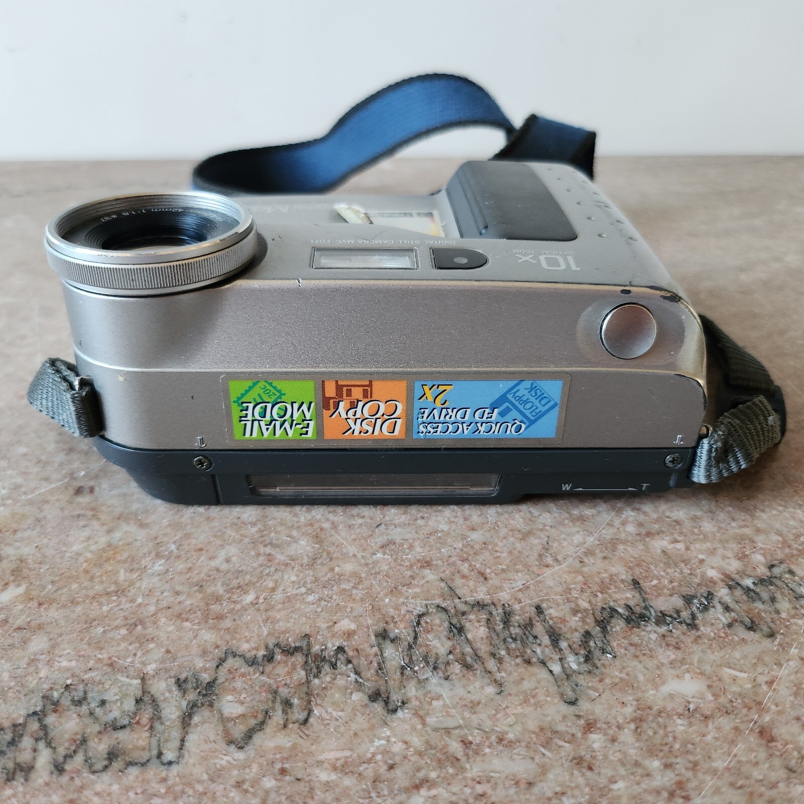 Vintage Sony Mavica MVC-FD71 Digital Camera Untested