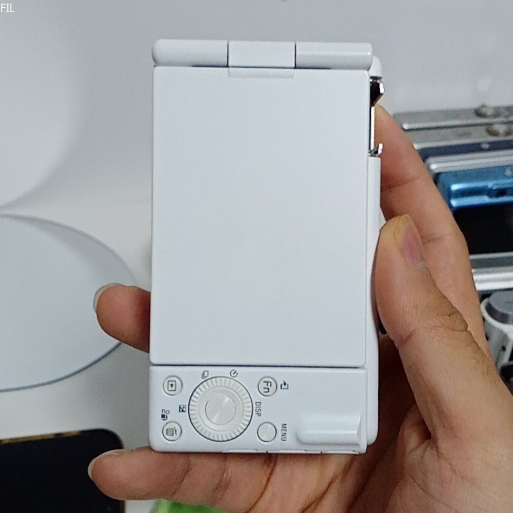 Sony ZV-1F Vlog Camera 4K for Content Creators and Video Recorders White Wi-Fi