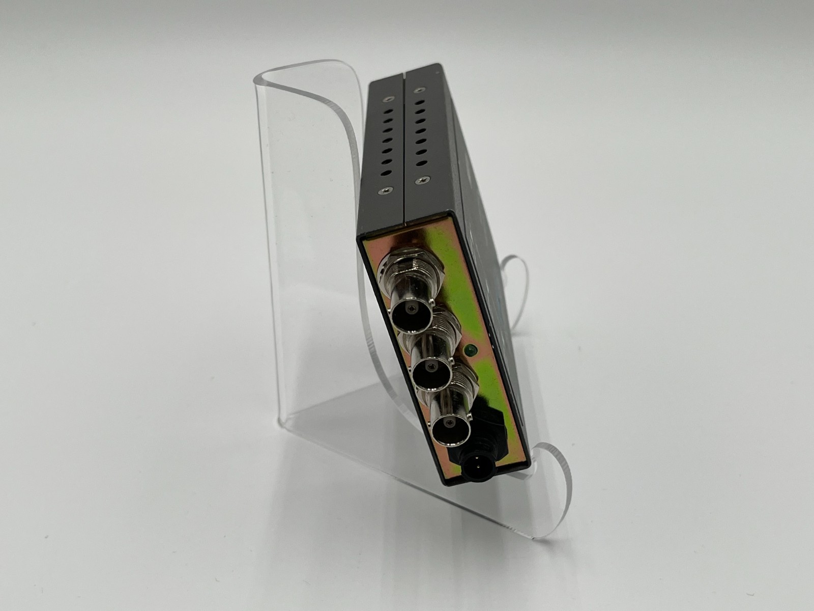 AJA HD10C HD/SD-SDI to Analog Converter with PSU and Breakout Cable, Power Test