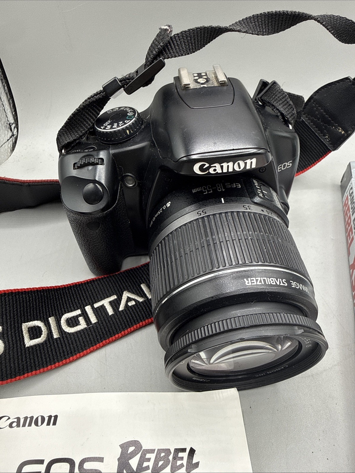 Canon EOS Rebel XSi 450D 12.2MP Digital DSLR Camera Kit