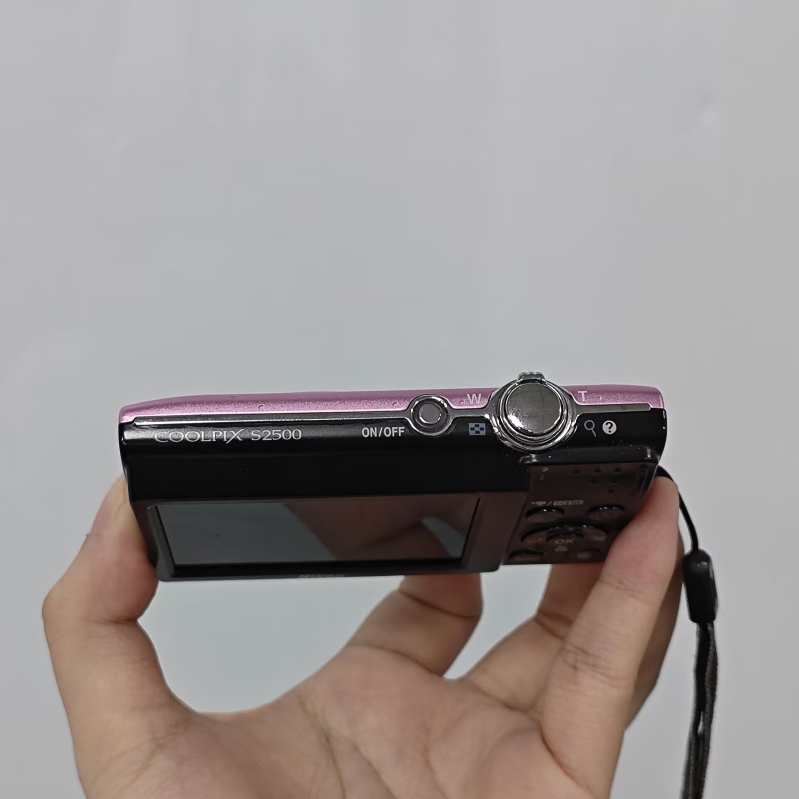 Nikon Coolpix S2500 12MP Digital Camera 4x Optical Zoom Pink – English language