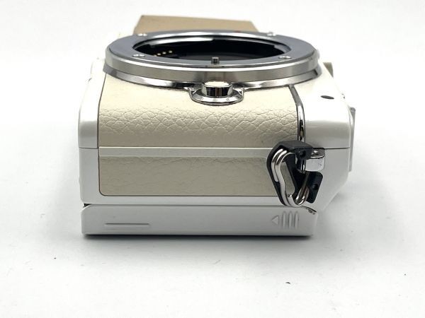 OLYMPUS PEN lite E-PL7 Body White