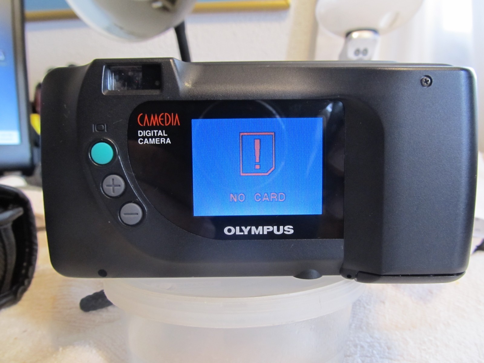 EXCELLENT Olympus Camedia D-360L 1.3 Megapixel With 8 & 32 mb Cards TESTED