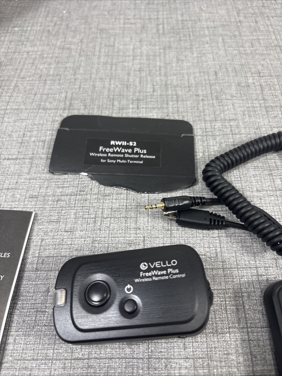 Vello FreeWave Plus RWII-N Wireless Remote Shutter Release for Nikon 10 pin
