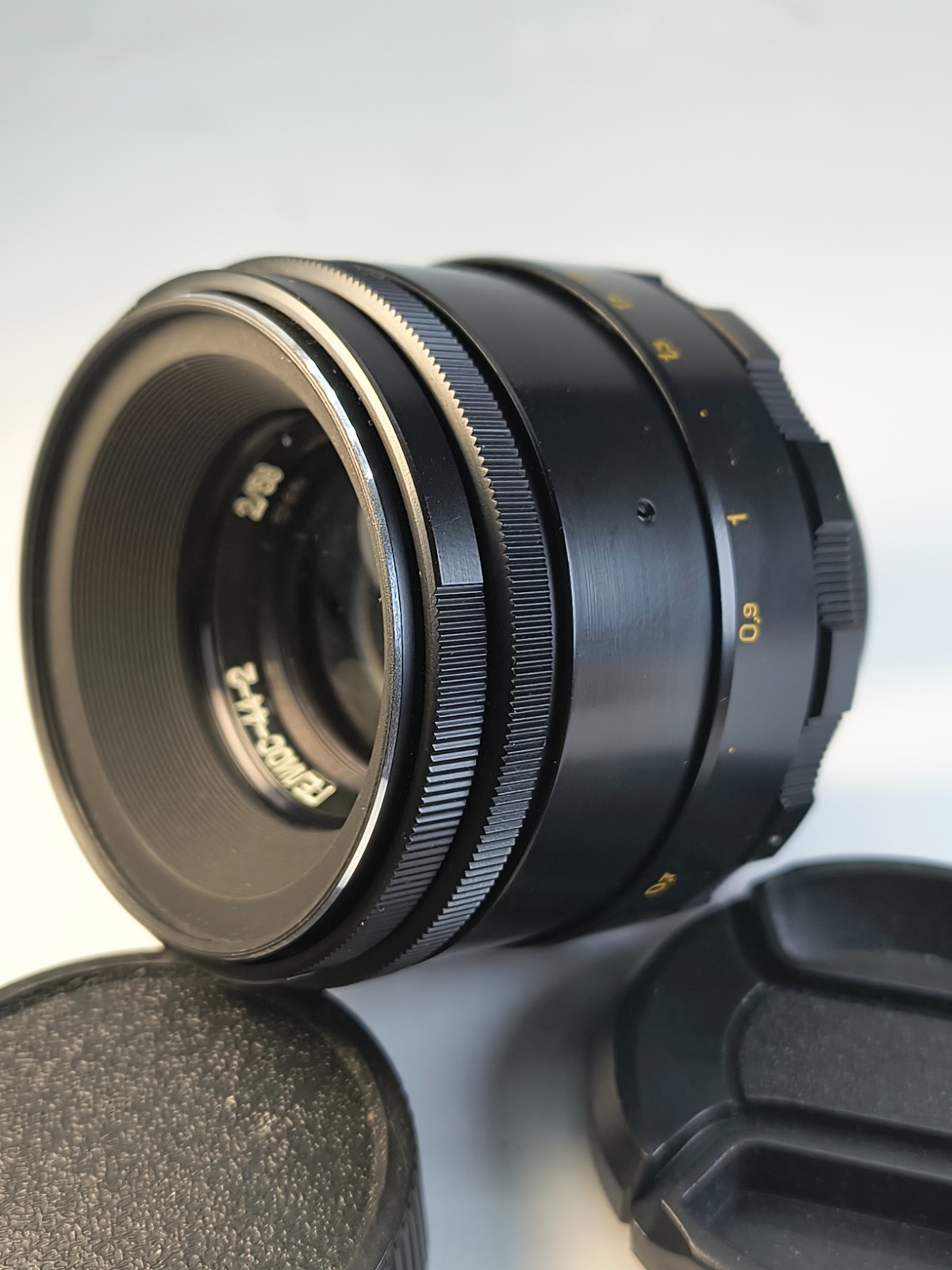 Belomo Helios 44-2 58mm f/2 Soviet Legendary Swirled Bokeh lens M42 Mount USSR