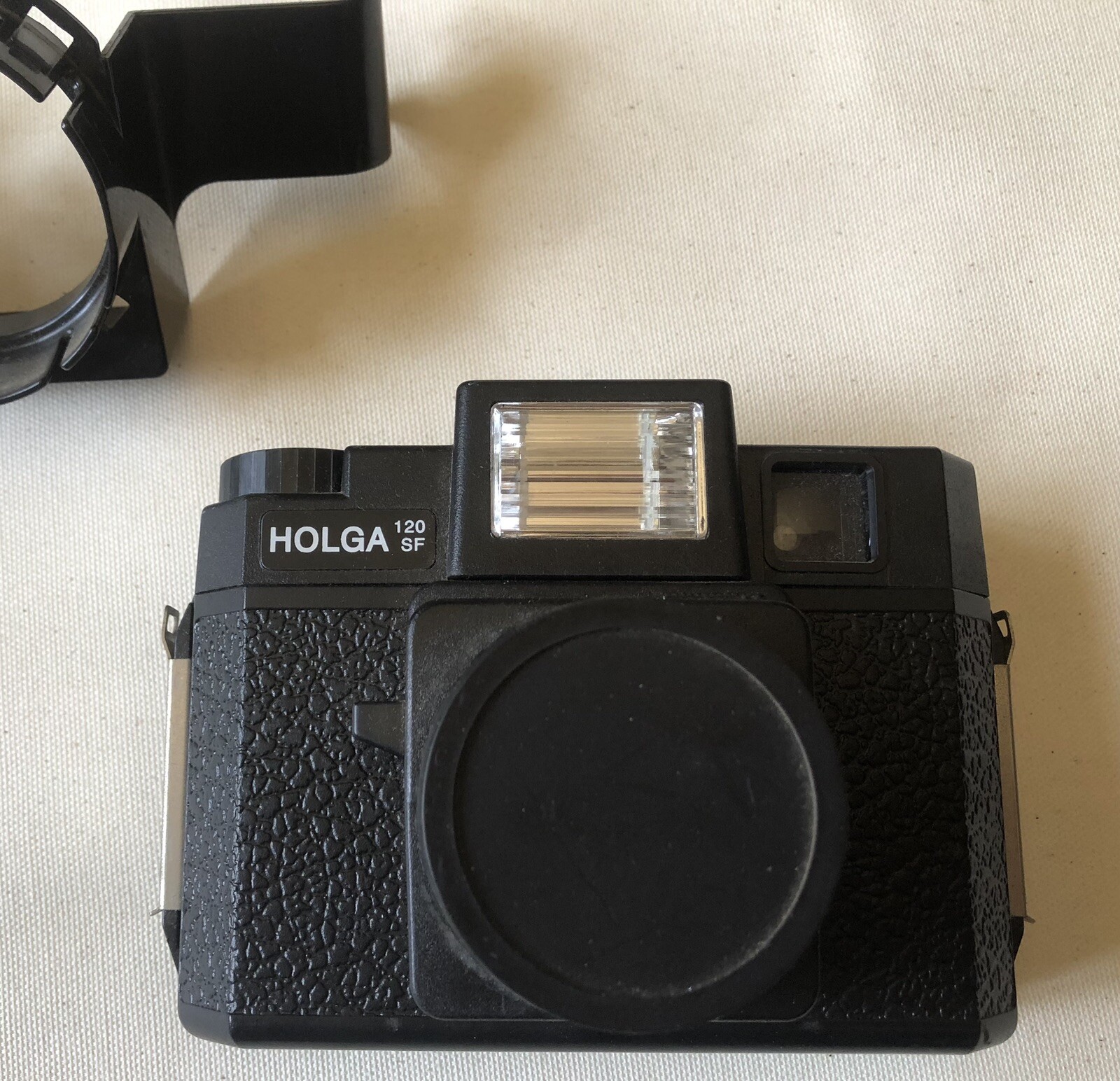 HOLGA 120 SF – = Medium format SLR Film Camera with lens & flash –