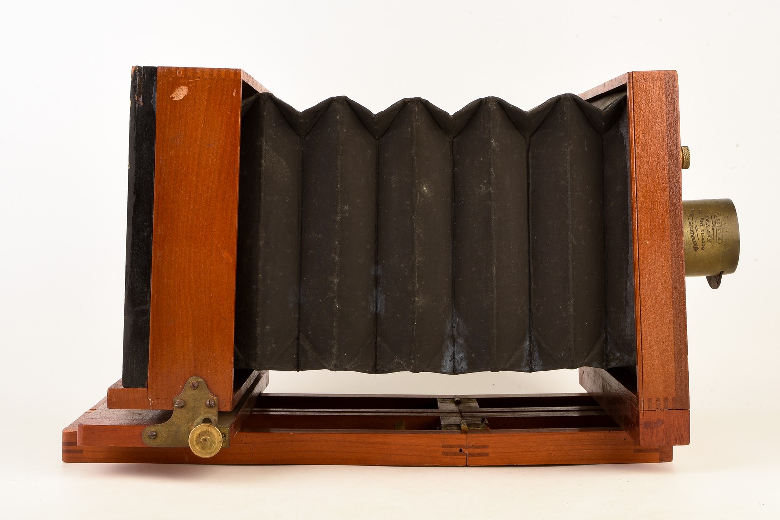 Putnam Marvel 5×8″ Large Format Tailboard Camera with Waterbury Brass Lens V33