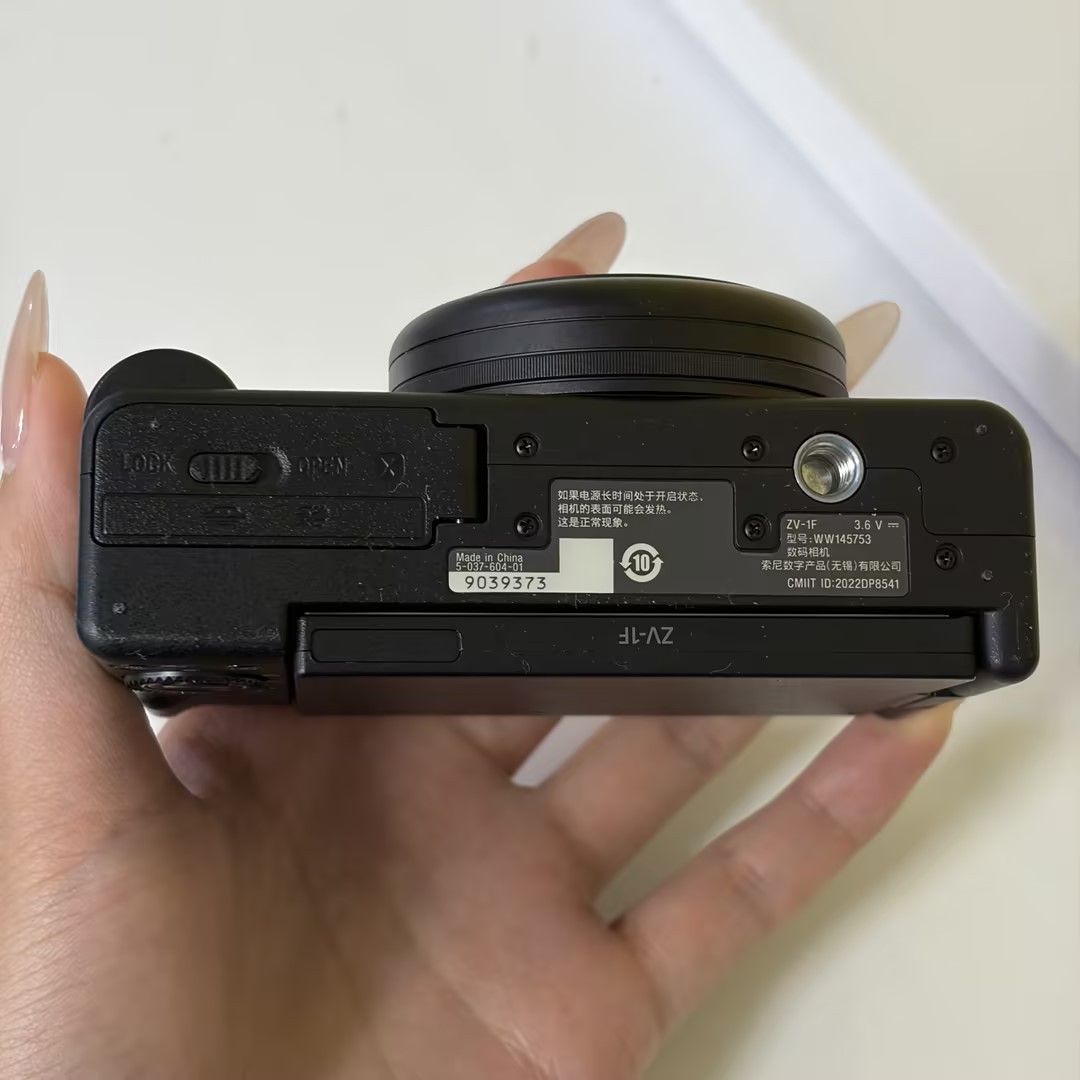 Sony ZV-1F Digital Camera for Content Creators – 4K Video – 20.1MP – 95% New