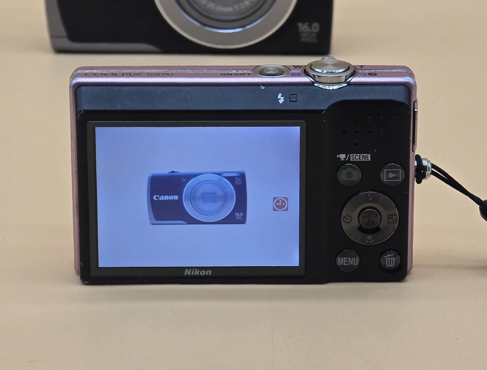 Nikon Coolpix S570 Digital Compact Camera 12MP, Pink