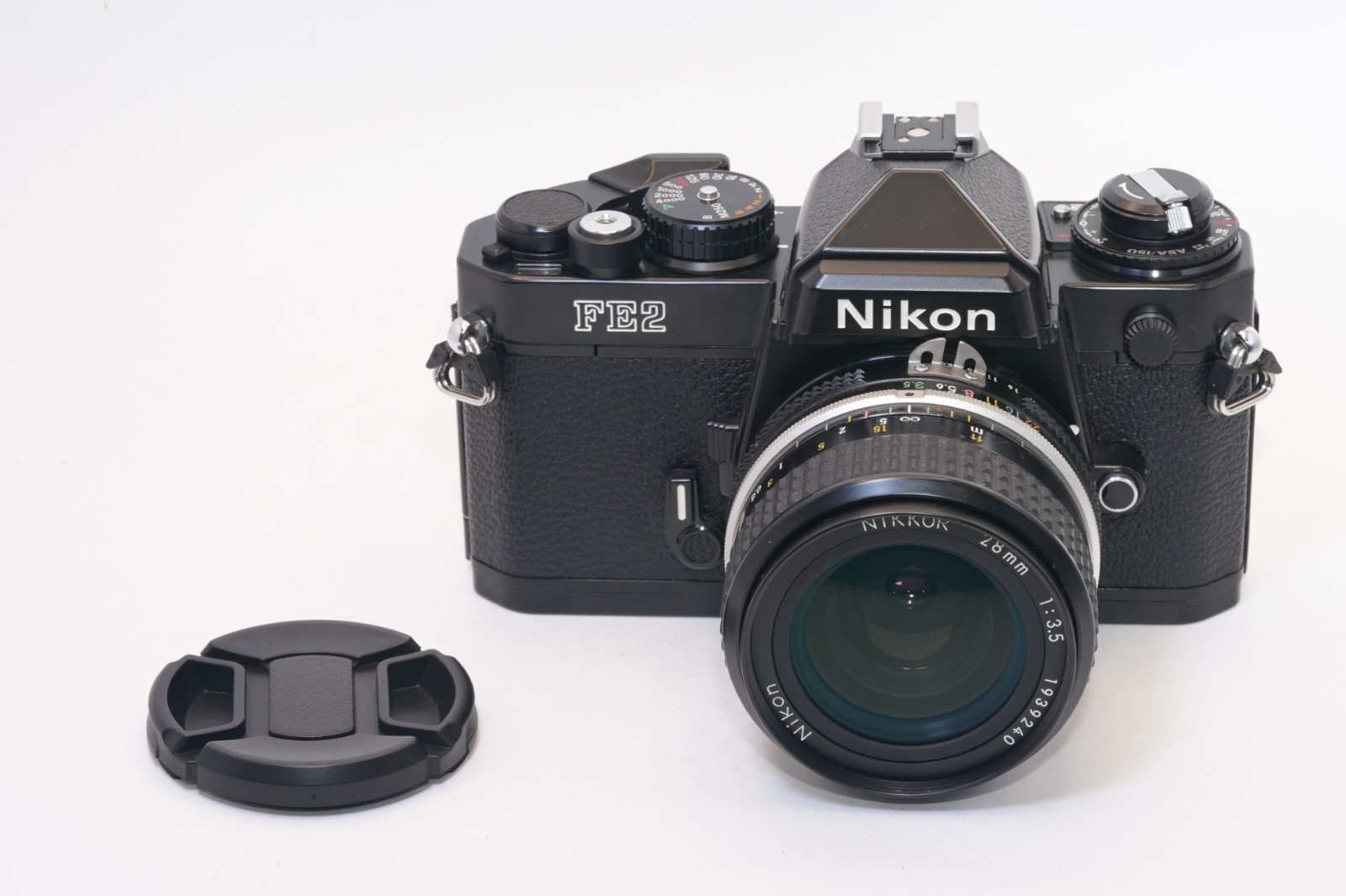 [Near MINT] Nikon FE2 Black 35mm SLR Film Camera Ai 24mm F3.5 Lens From JAPAN