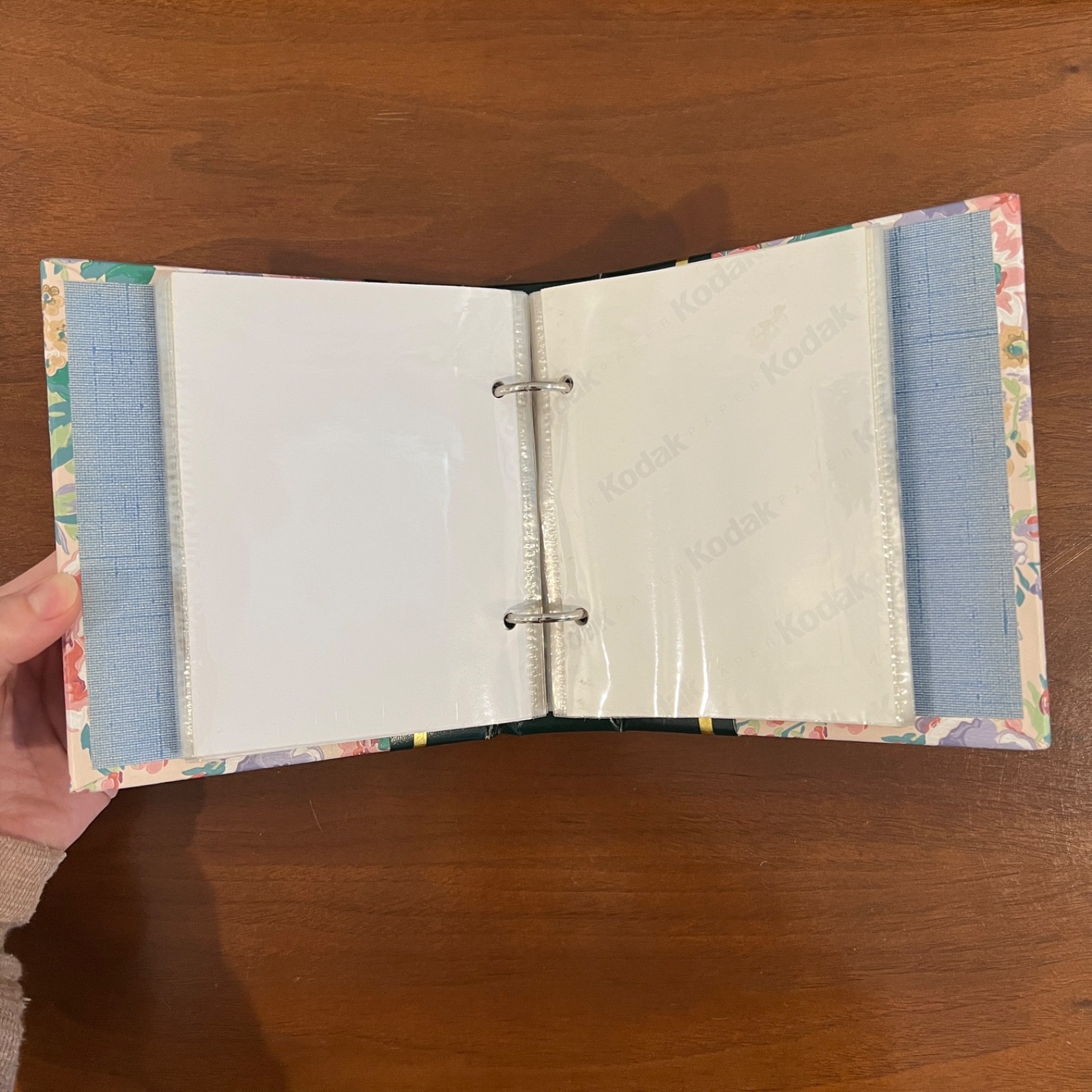 Vintage 1980s Floral Ring Binder 4×6″ Photo Album for Photos, Junk Journal