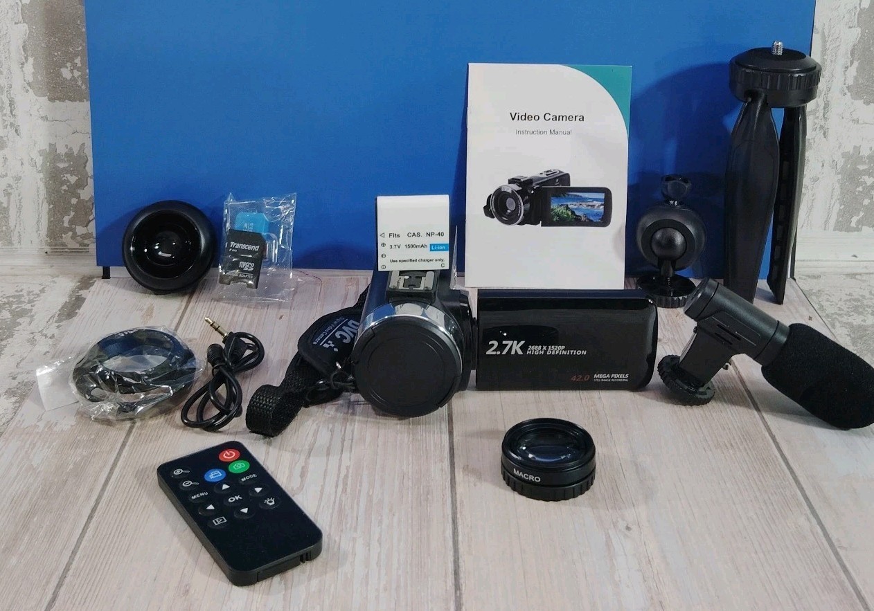 Digital Life Black 2.7K 2688X1520p High Definition Digital Zoom Camcorder