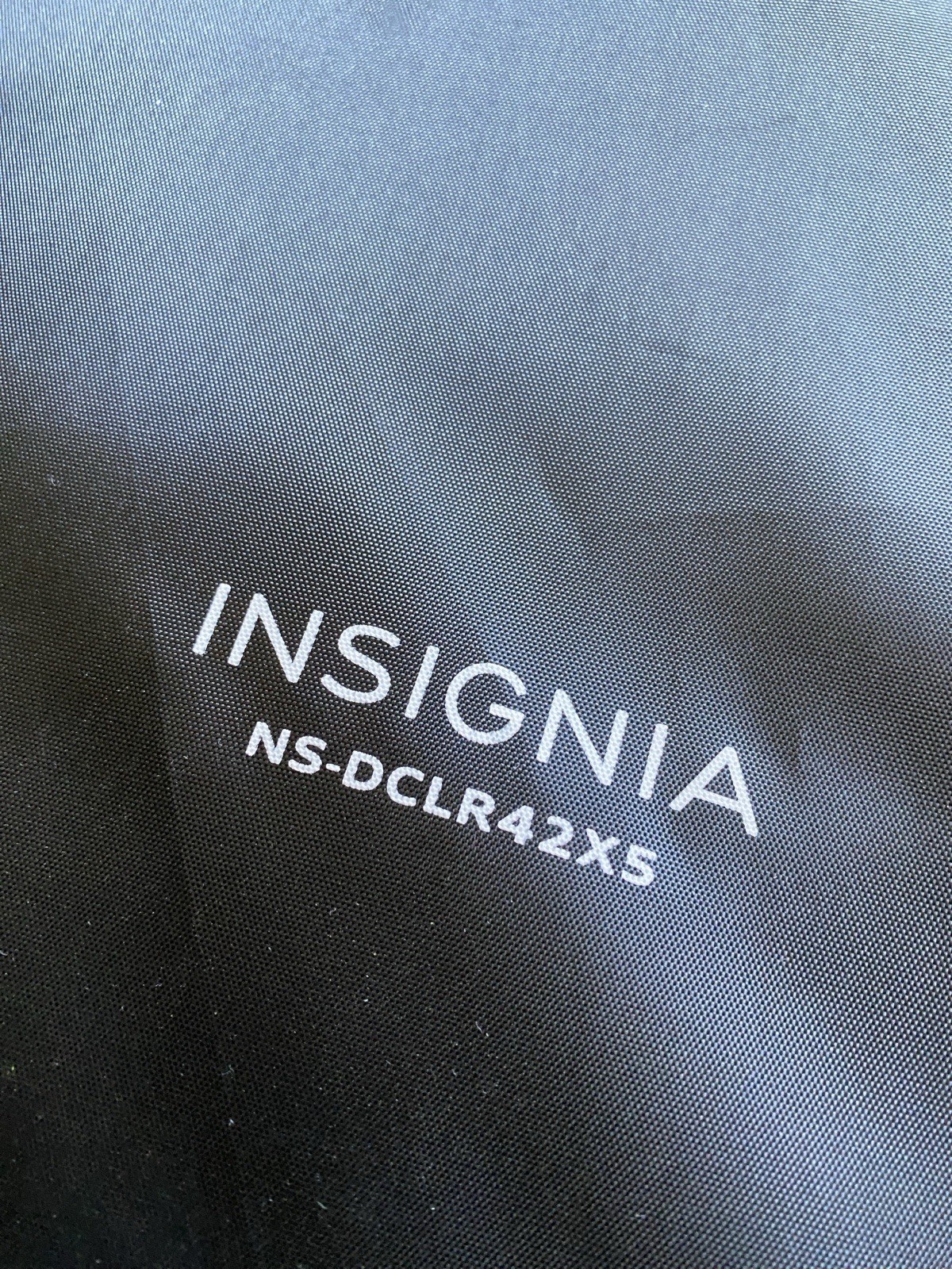 Insignia 5-in-1 42” Collapsible Light Reflector NS-DCLR42X5 Portrait Photography