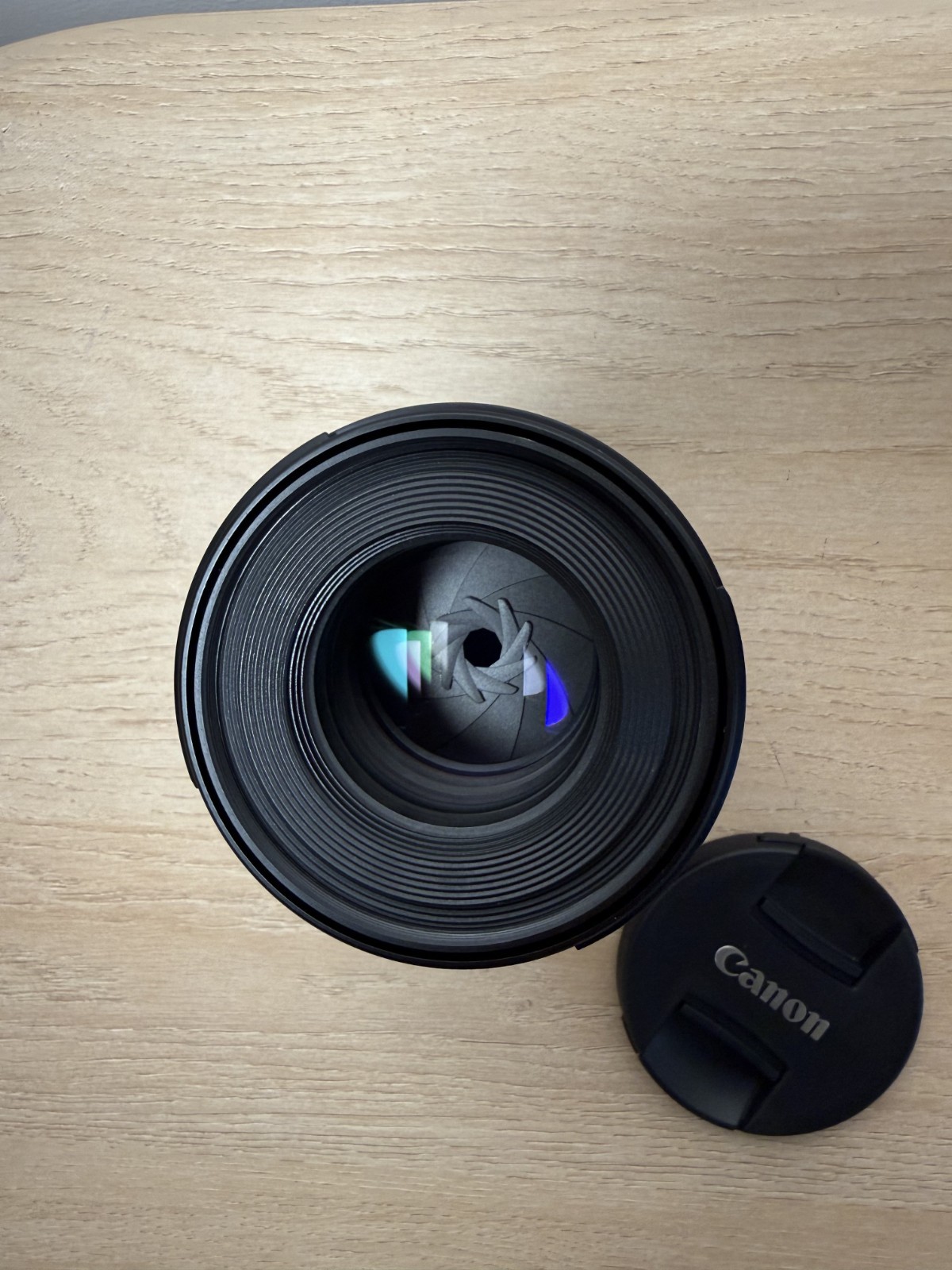 Canon RF 85mm f/2 Macro IS STM Medium Telephoto Lens