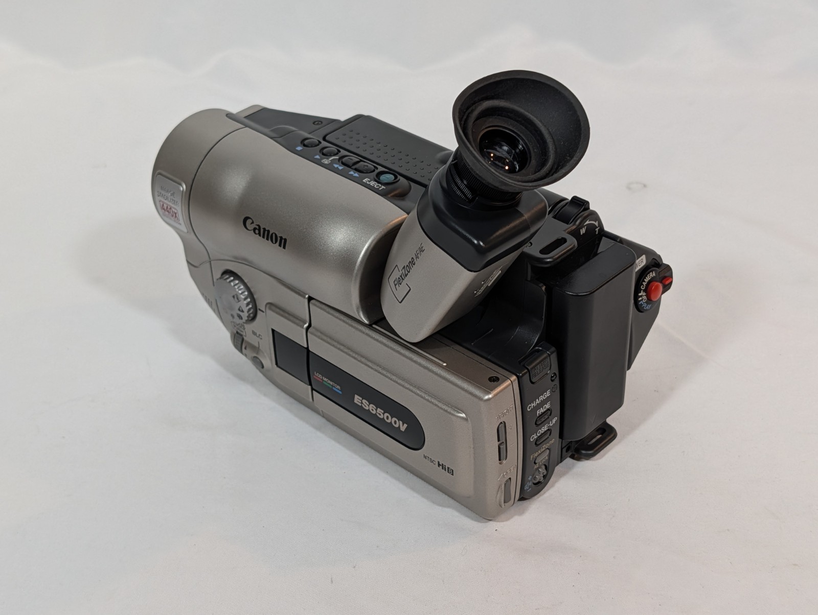 Canon ES6500V Hi8 8mm Video Camera Camcorder + Extras