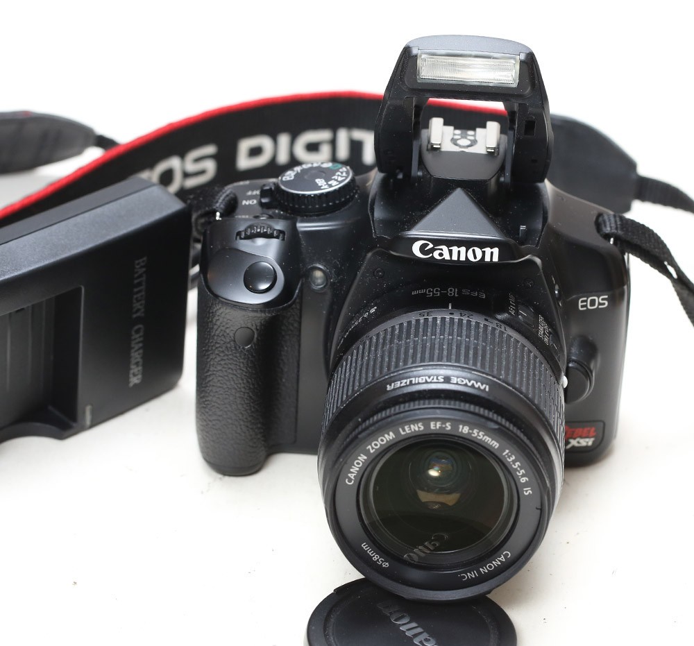 Canon Rebel EOS XSi DSLR Camera with 18-55mm f/3.5-5.6 IS Zoom Lens