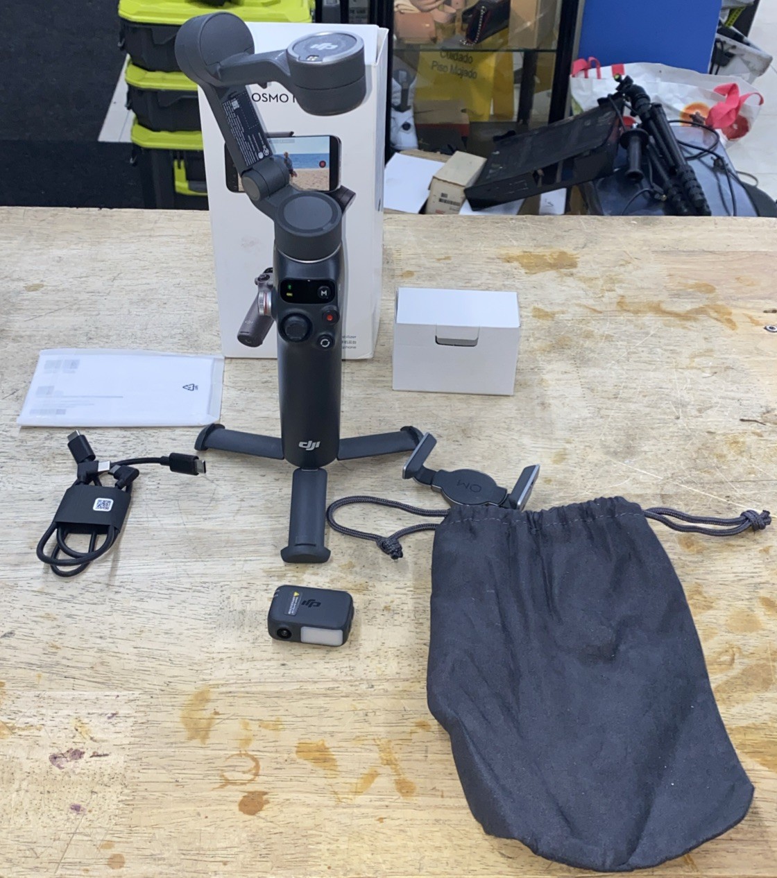 DJI Osmo Mobile 7P Smartphone 3-Axis Gimbal Stabilizer With Box